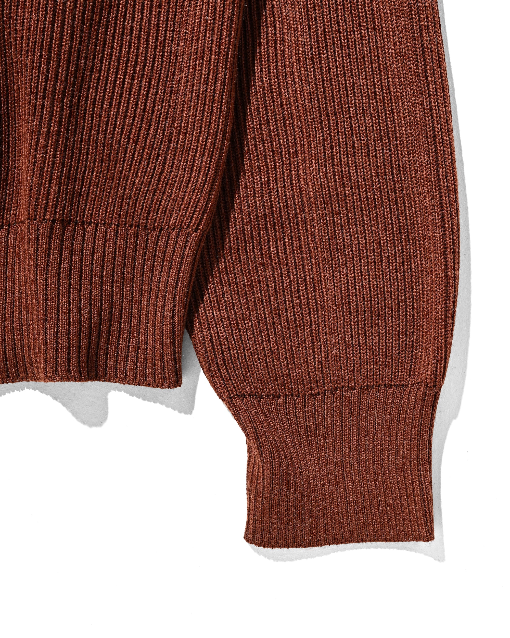 FINE WOOL V-NECK KNIT PULLOVER (BROWN)