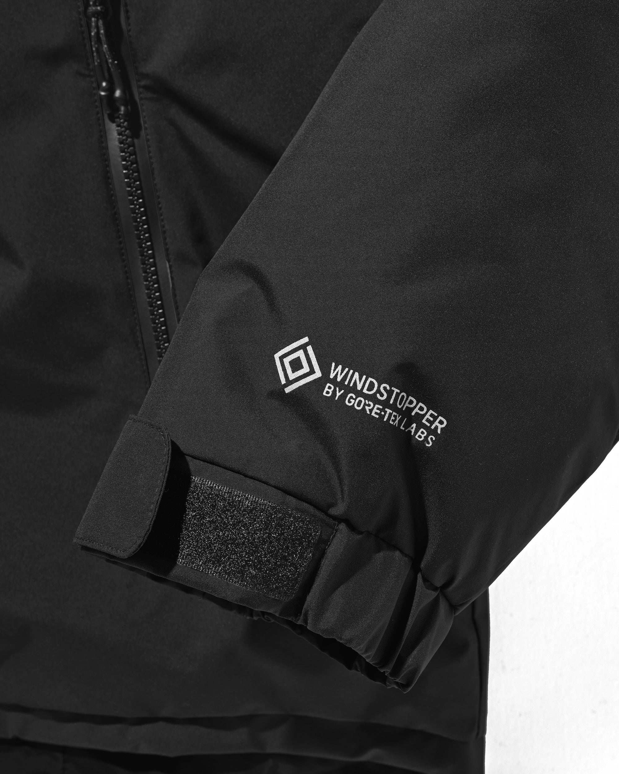 phenix WINDSTOPPER® by GORE-TEX LABS CITY HAPPY JACKET (BLACK)