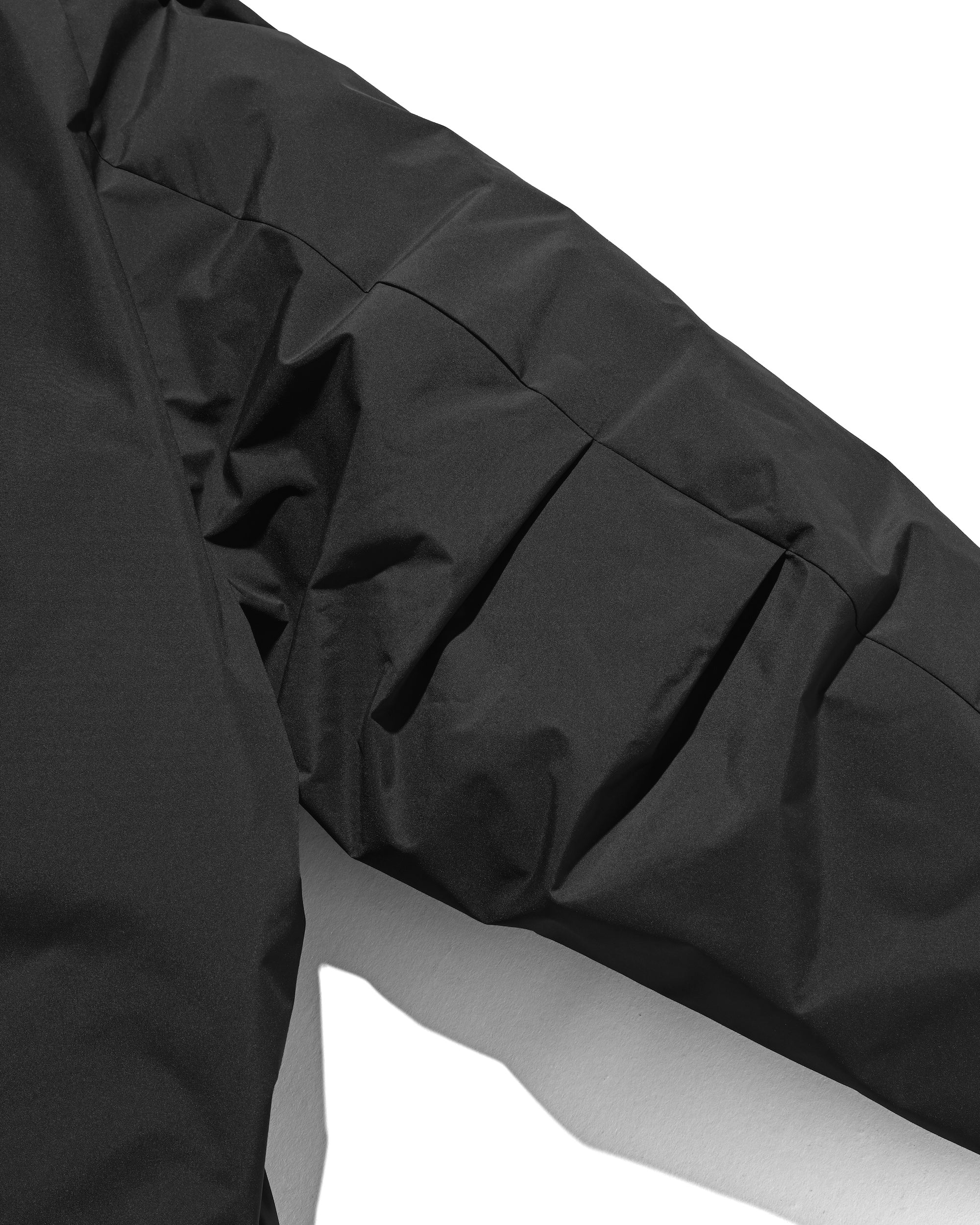 +phenix WINDSTOPPER® by GORE-TEX LABS CITY HAPPY JACKET (BLACK)