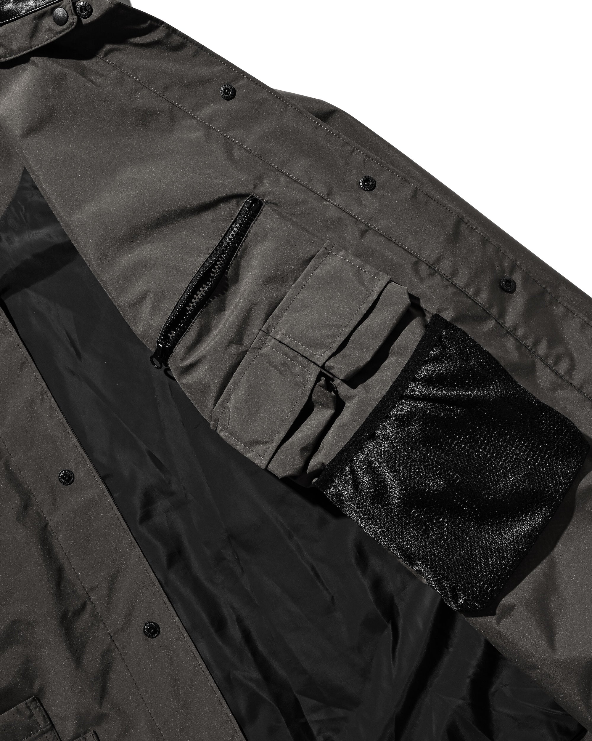 +phenix WINDSTOPPER® BY GORE-TEX LABS CITY STORAGE COVERALL JACKET (ASPHALT GRAY)