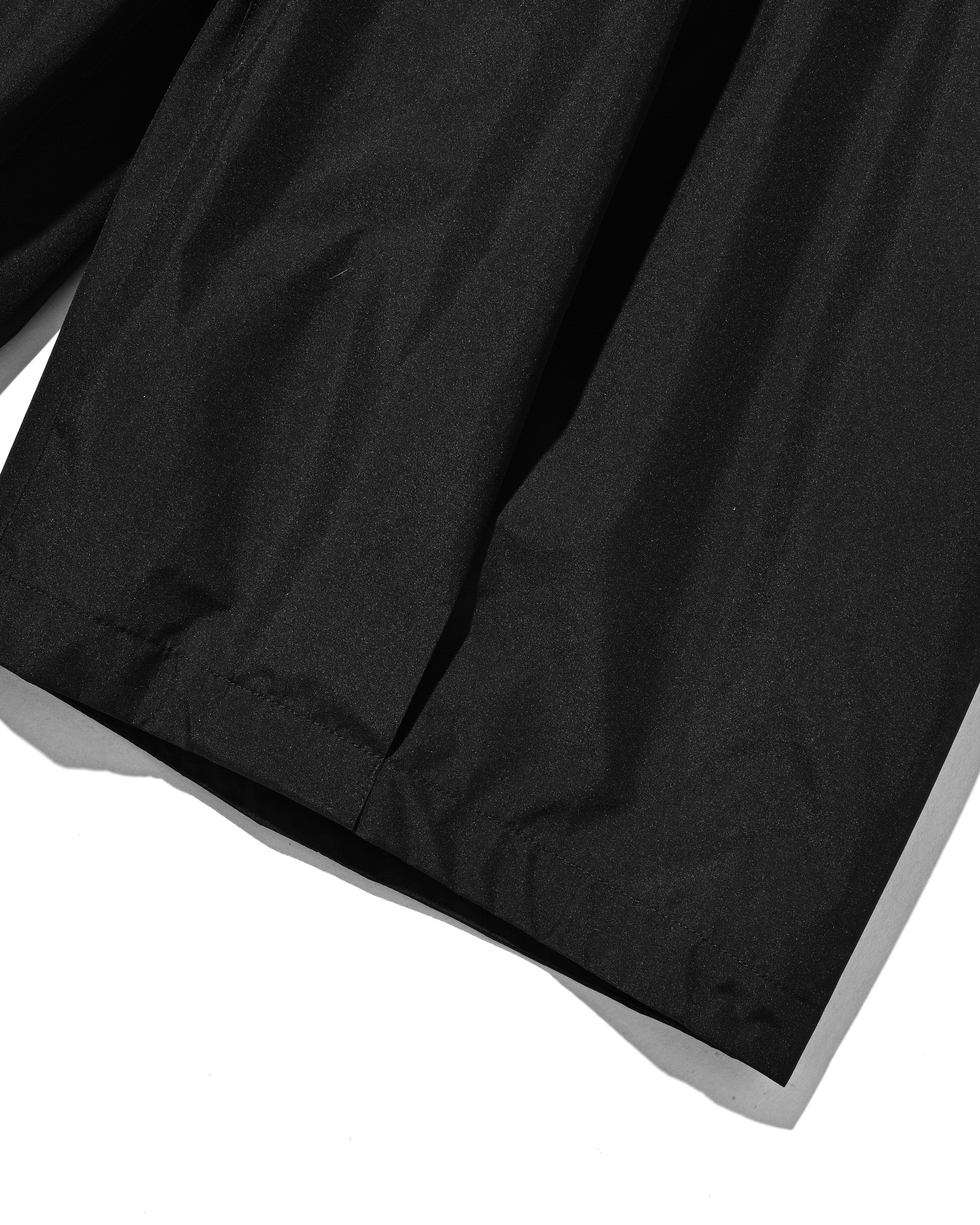 【8.12 WED 20:00- IN STOCK】+phenix WINDSTOPPER® by GORE-TEX LABS CITY FLAP WIDE BALLOON HALF PANTS (BLACK)