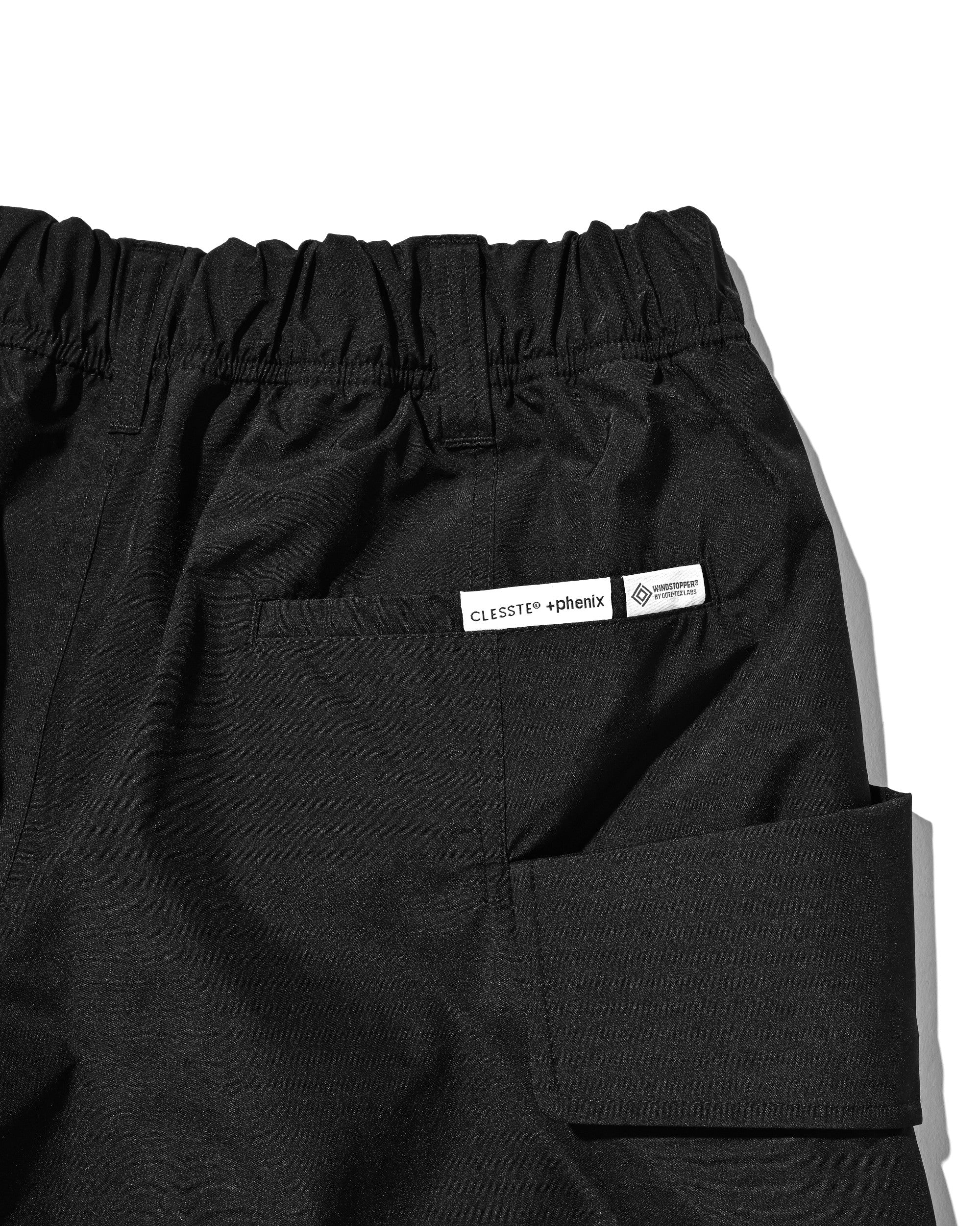 【8.12 WED 20:00- IN STOCK】+phenix WINDSTOPPER® by GORE-TEX LABS CITY FLAP WIDE BALLOON HALF PANTS (BLACK)