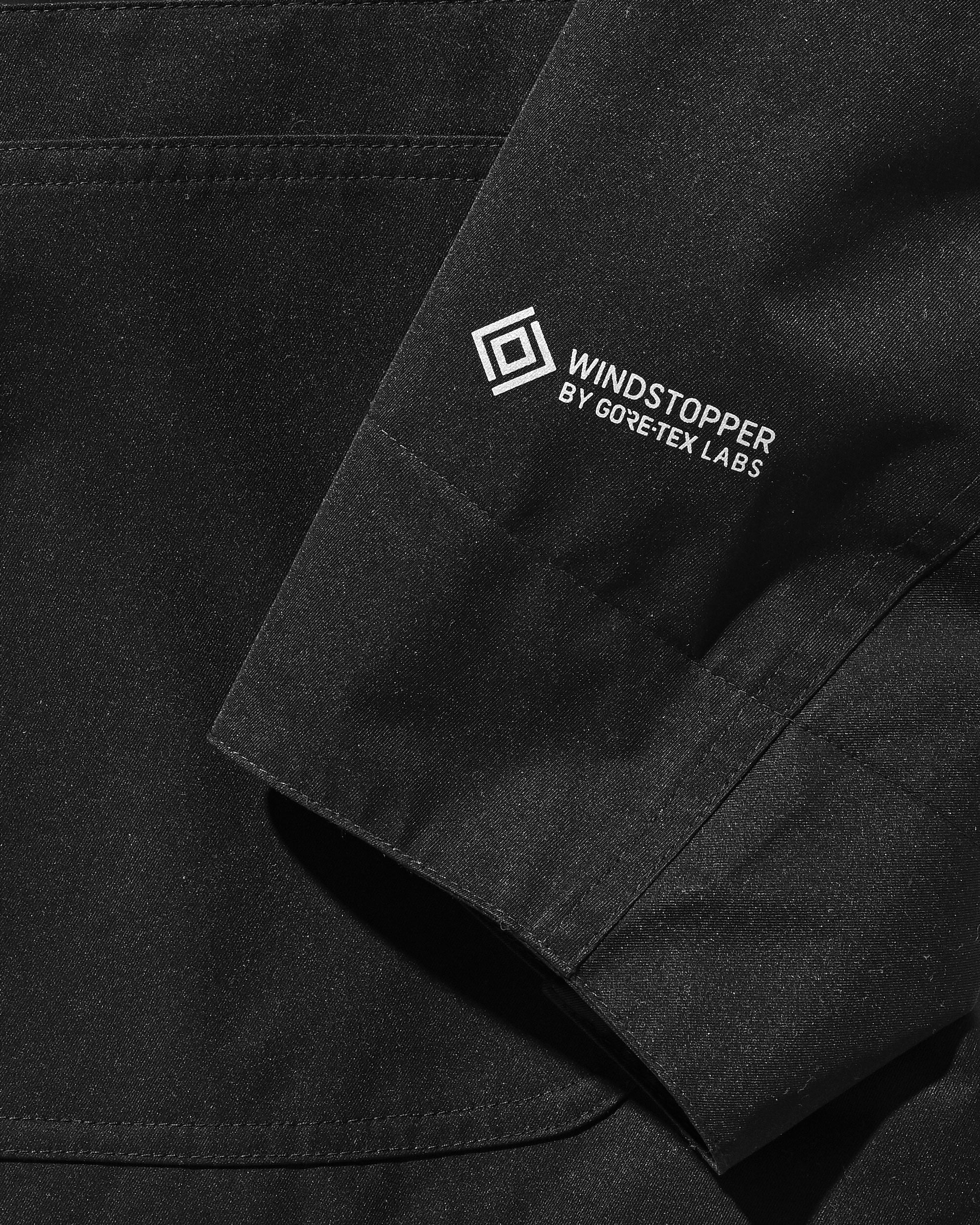 +phenix WINDSTOPPER® BY GORE-TEX LABS CITY STORAGE COVERALL JACKET (BLACK)