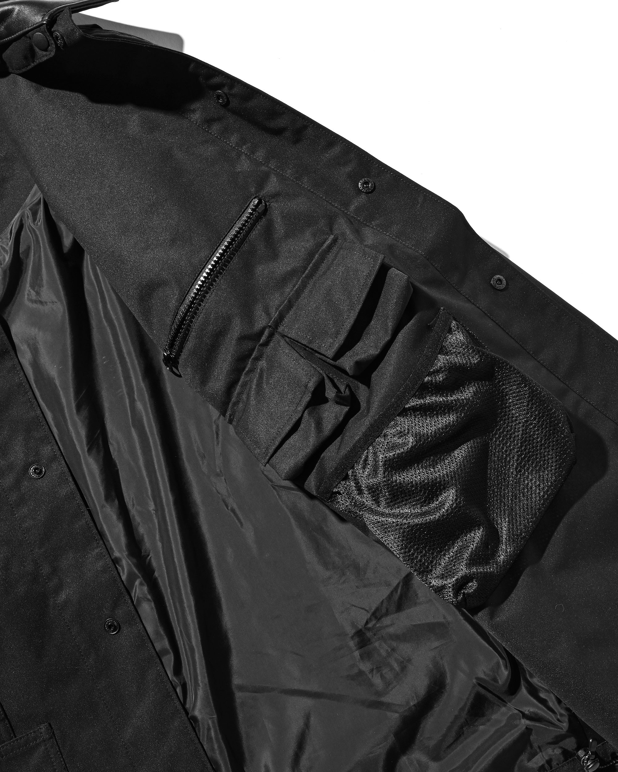 +phenix WINDSTOPPER® BY GORE-TEX LABS CITY STORAGE COVERALL JACKET (BLACK)