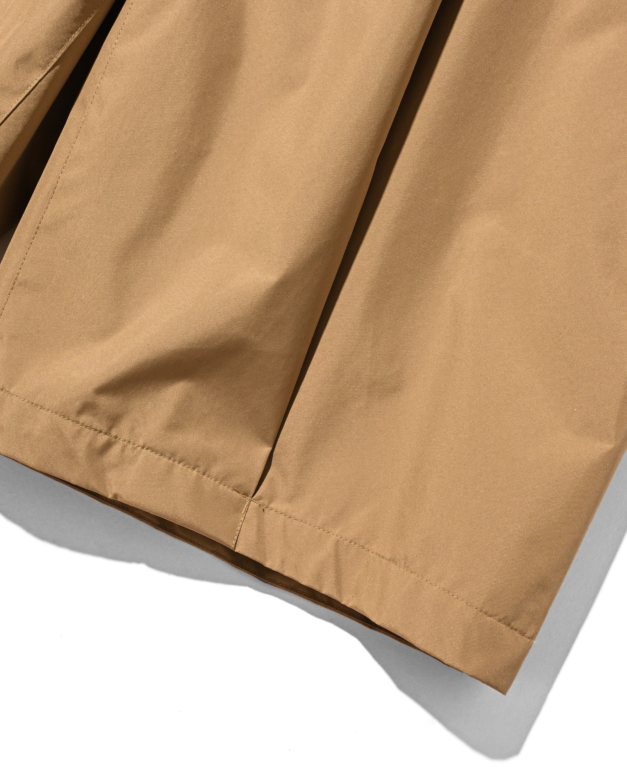 【8.12 WED 20:00- IN STOCK】+phenix WINDSTOPPER® by GORE-TEX LABS CITY FLAP WIDE BALLOON HALF PANTS (CAMEL BEIGE)