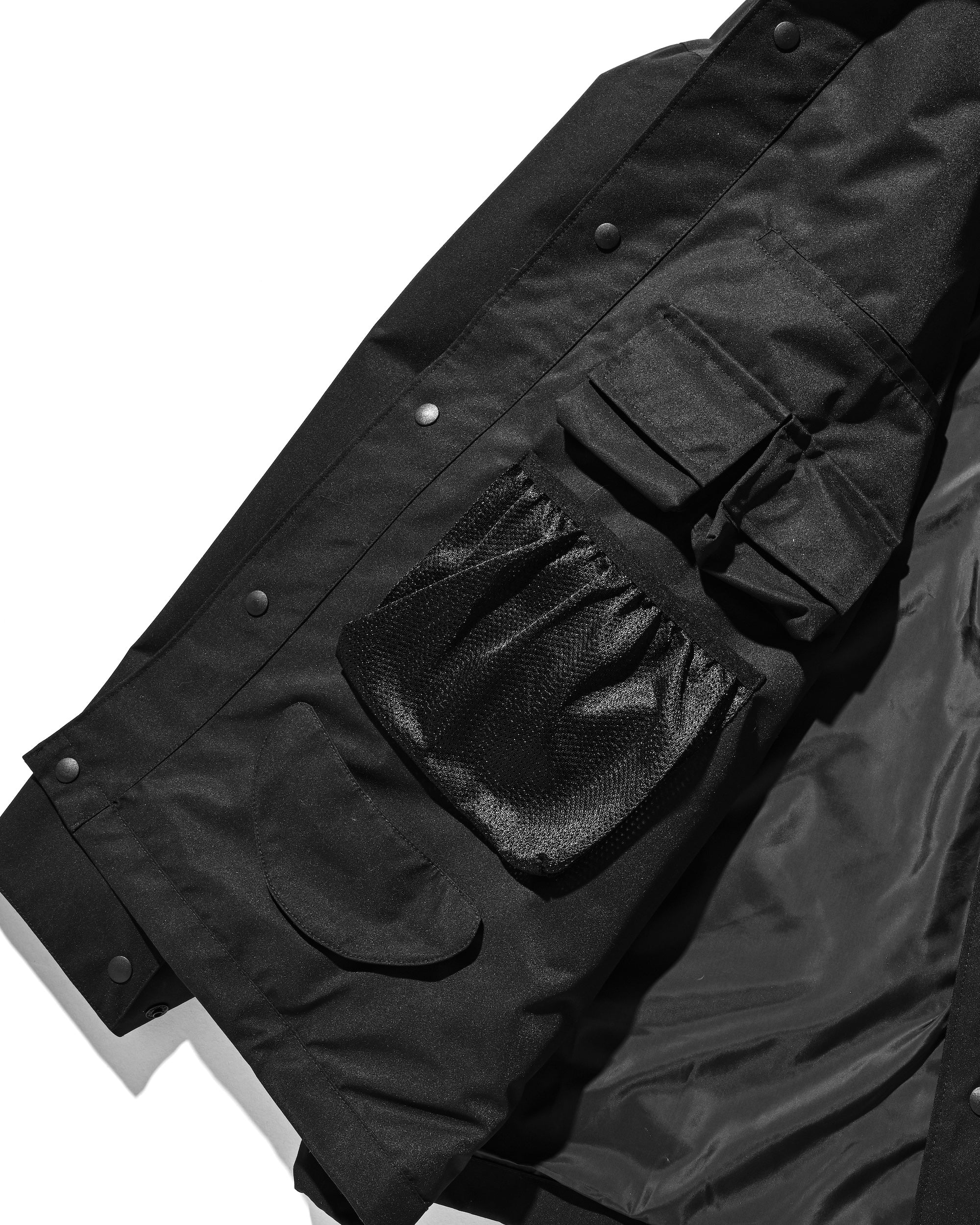 +phenix WINDSTOPPER® BY GORE-TEX LABS CITY STORAGE COVERALL JACKET (BLACK)