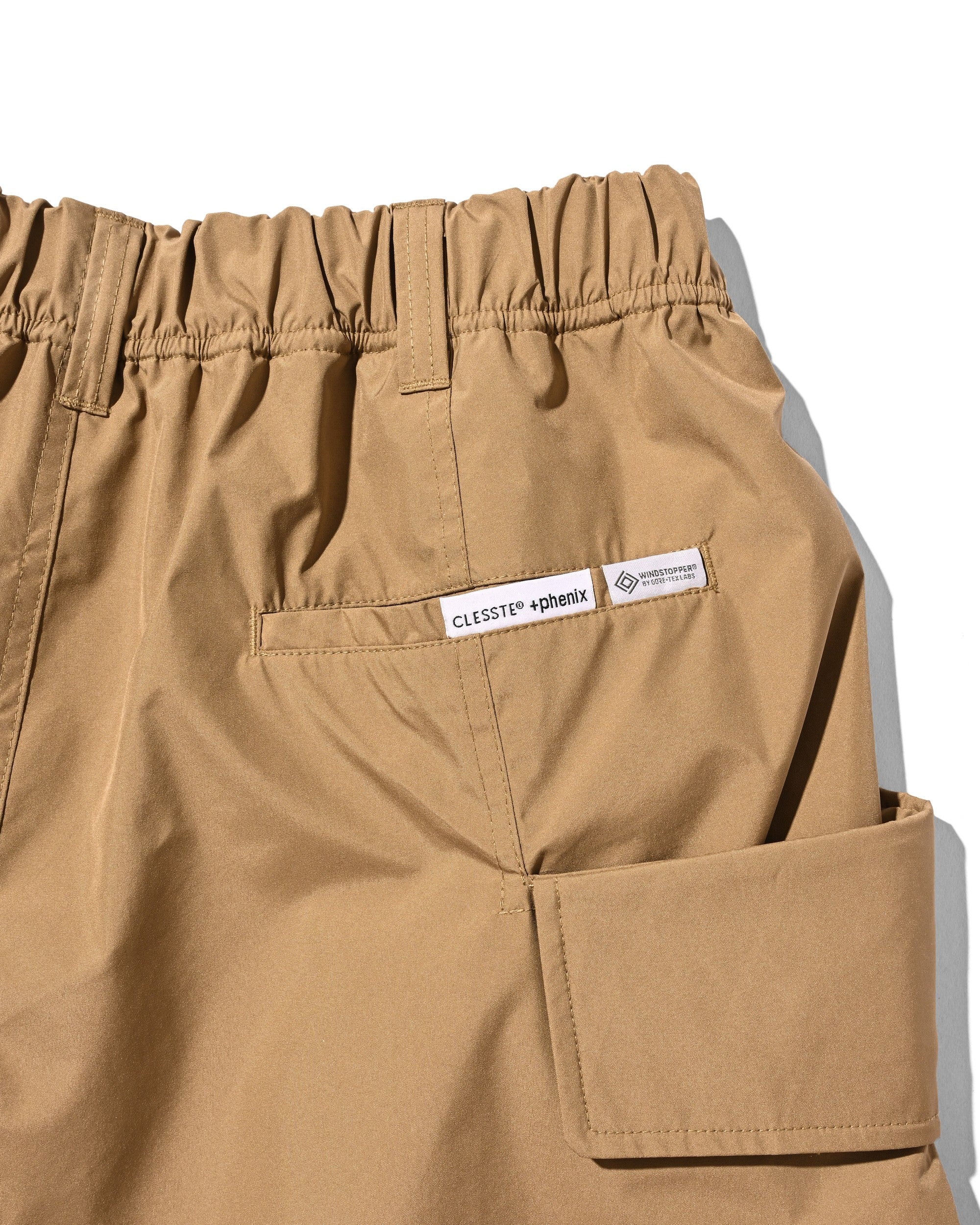 【8.12 WED 20:00- IN STOCK】+phenix WINDSTOPPER® by GORE-TEX LABS CITY FLAP WIDE BALLOON HALF PANTS (CAMEL BEIGE)