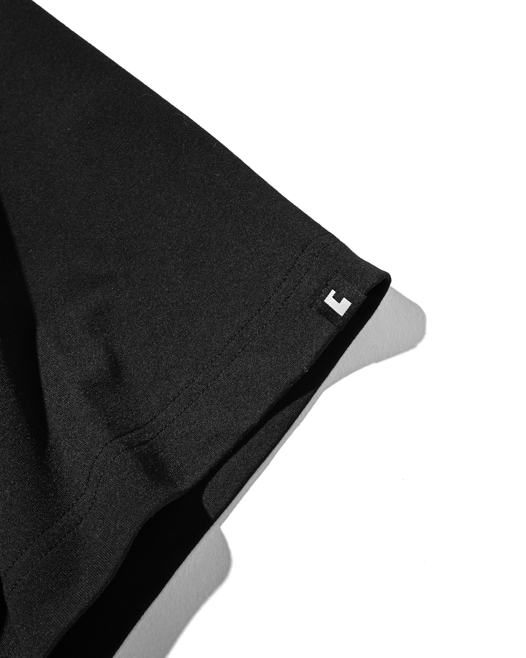 【8.26 WED 20:00- IN STOCK】“C” TECH HENLEY NECK S/S T-SHIRT WITH DRAWSTRINGS (BLACK)