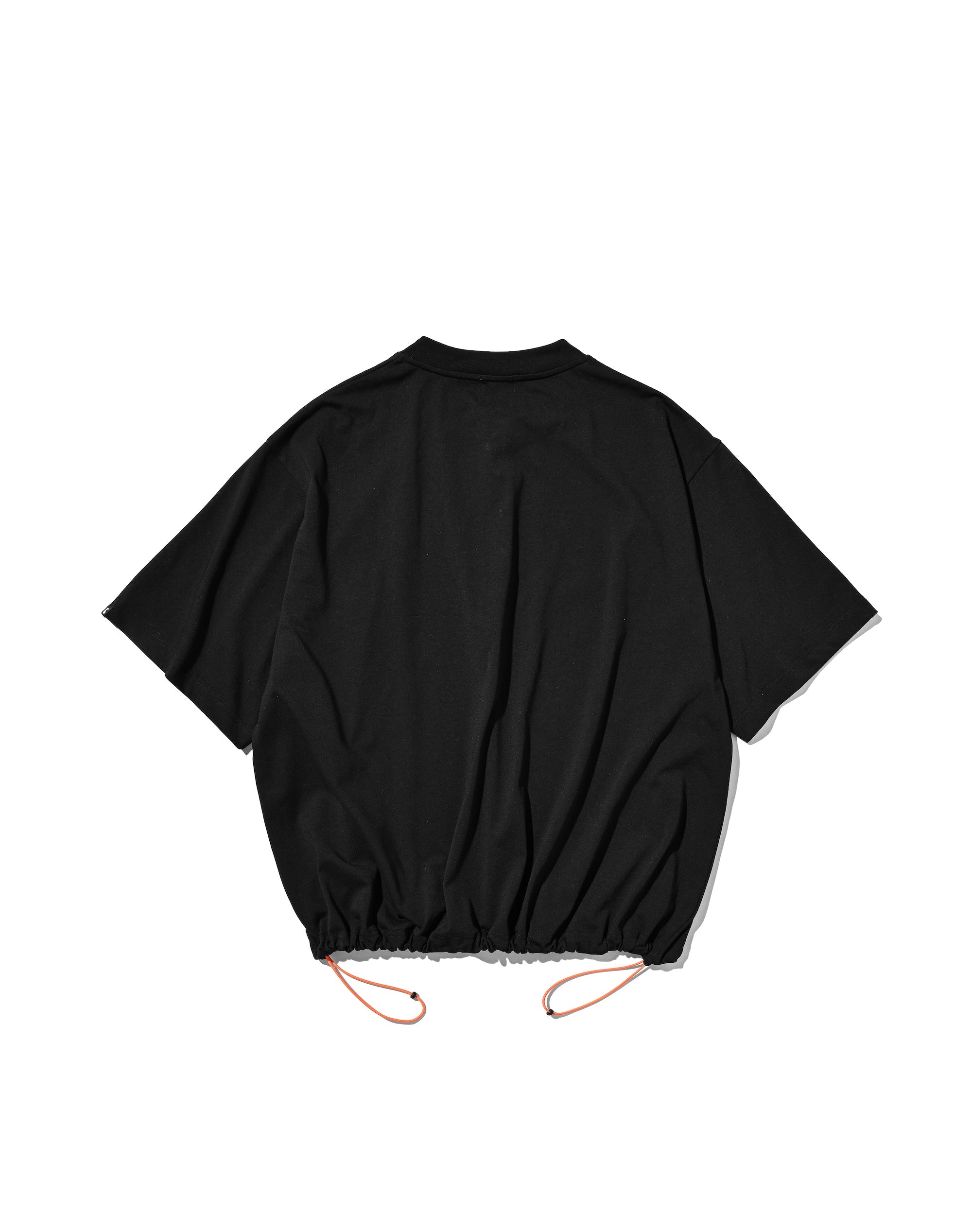 【8.26 WED 20:00- IN STOCK】“C” TECH HENLEY NECK S/S T-SHIRT WITH DRAWSTRINGS (BLACK)