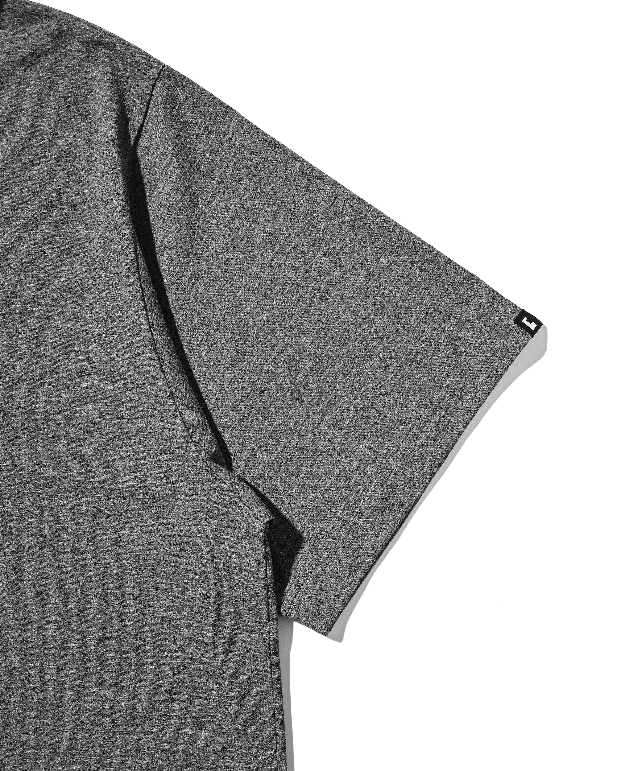 【8.26 WED 20:00- IN STOCK】“C” TECH HENLEY NECK S/S T-SHIRT WITH DRAWSTRINGS (CHARCOAL)