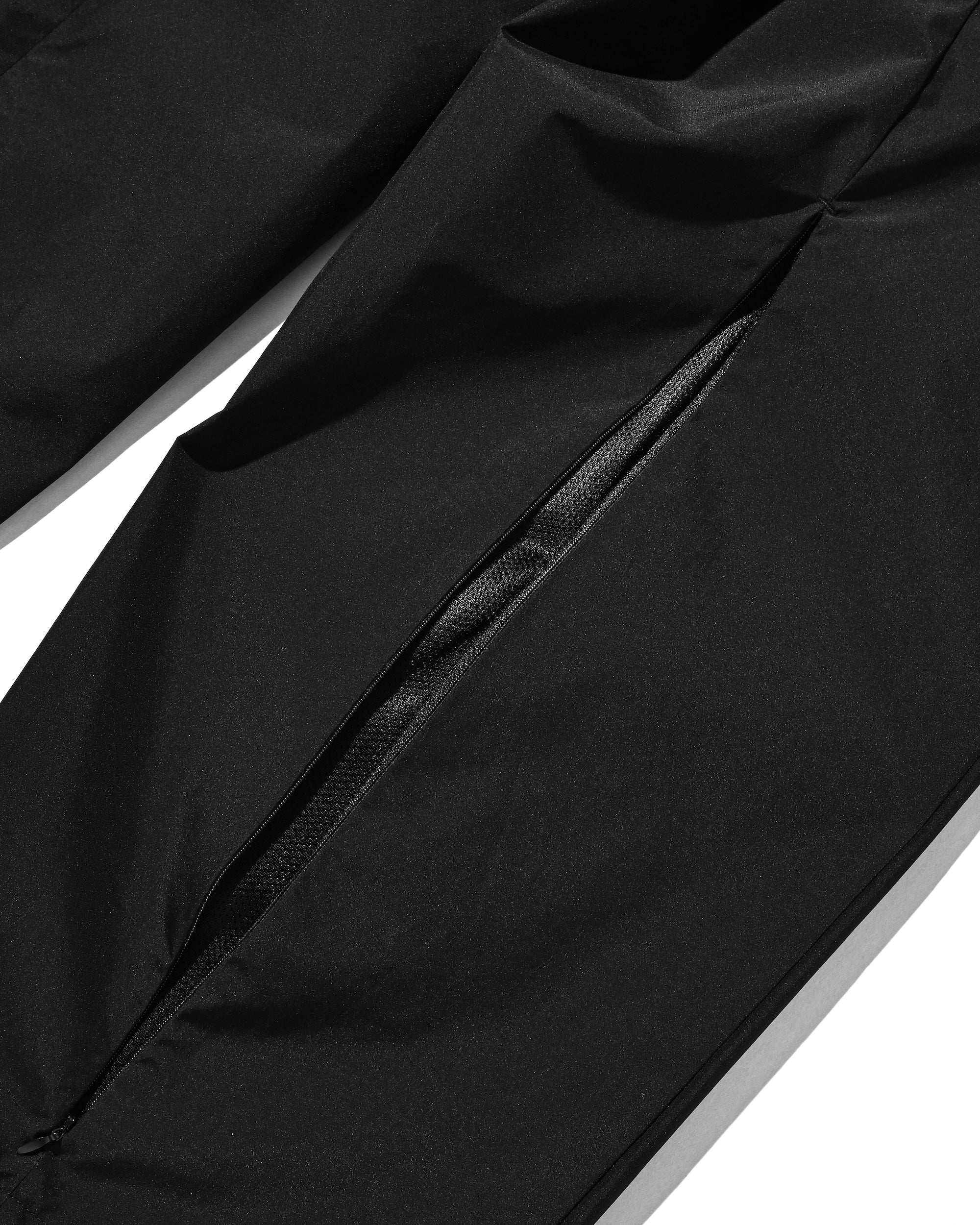 【8.8 SAT 20:00- IN STOCK】+phenix WINDSTOPPER® by GORE-TEX LABS CITY UNIFORM VENTILATION PANTS (BLACK)