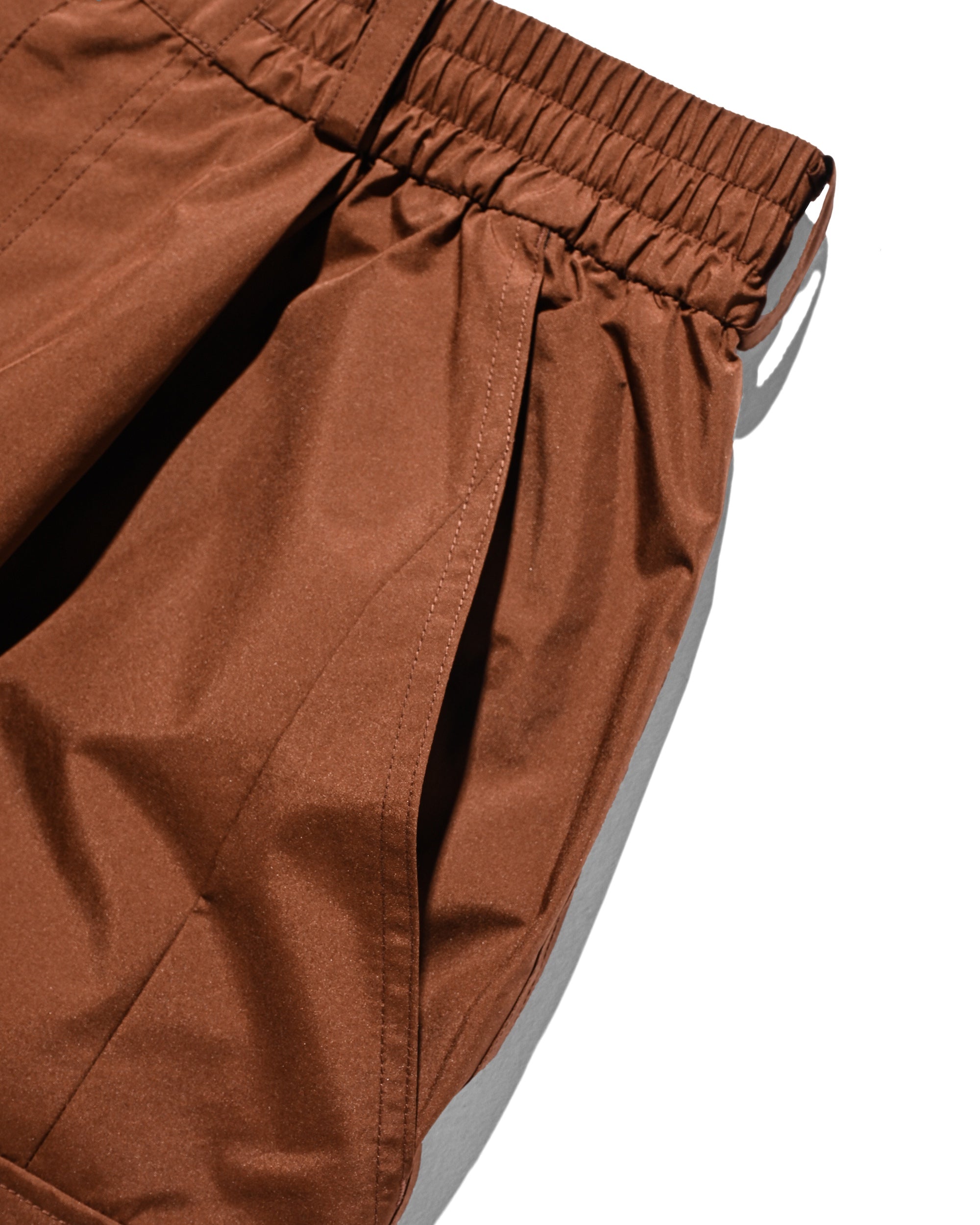 +phenix WINDSTOPPER® by GORE-TEX LABS CITY MEGA POCKET BALLOON CARGO PANTS (CHOCOLATE BROWN)