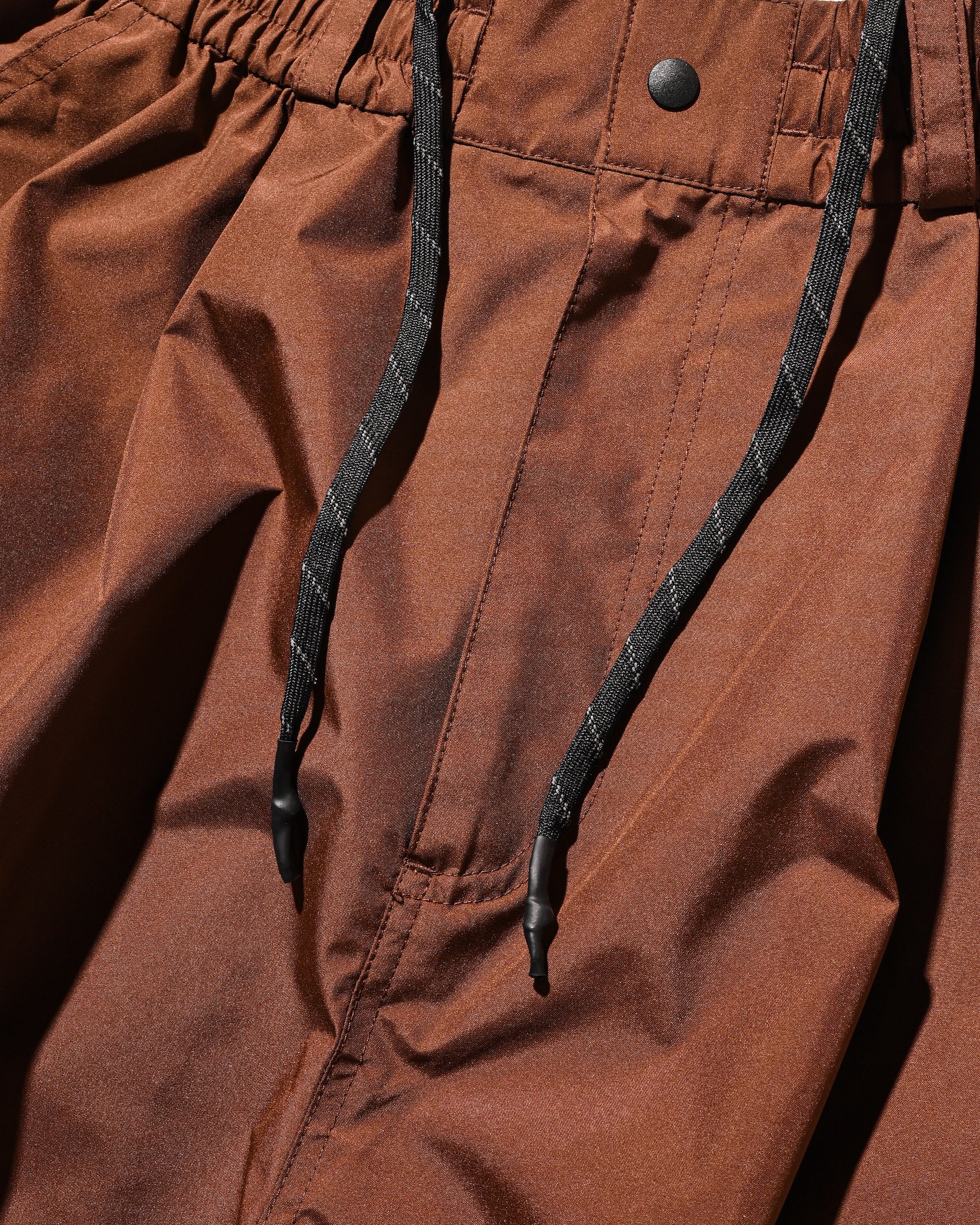 +phenix WINDSTOPPER® by GORE-TEX LABS CITY MEGA POCKET BALLOON CARGO PANTS (CHOCOLATE BROWN)