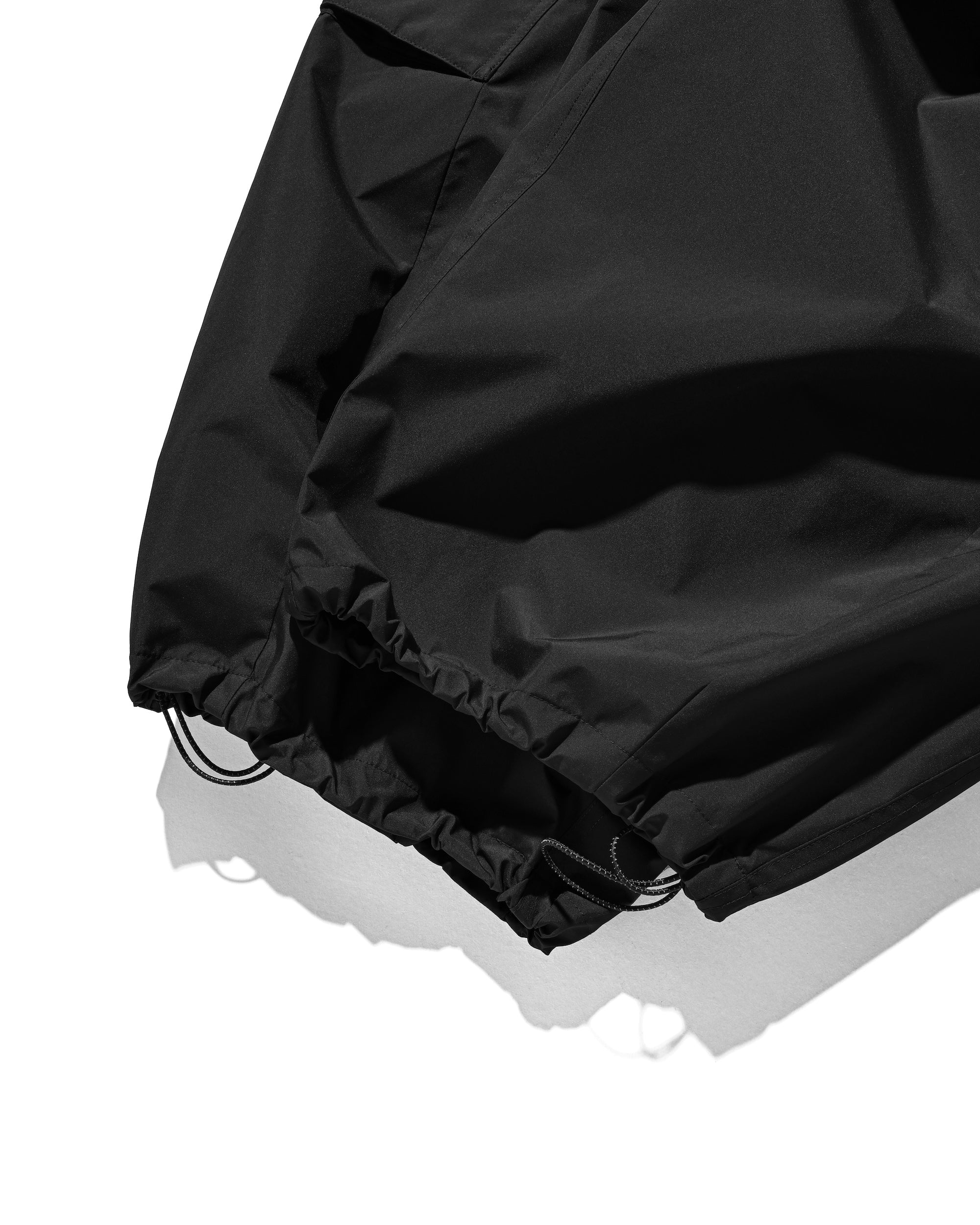 +phenix WINDSTOPPER® by GORE-TEX LABS CITY MEGA POCKET BALLOON CARGO PANTS (BLACK)