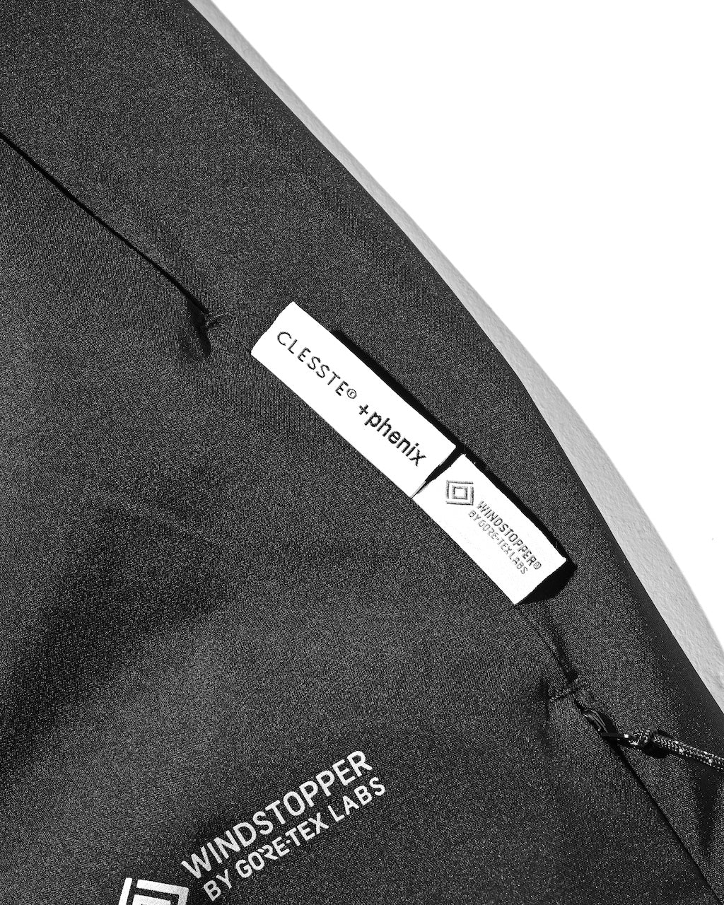 【9.2 WED 20:00- IN STOCK】+phenix WINDSTOPPER® by GORE-TEX LABS TWILL CITY BARREL LEG PANTS (BLACK×WHITE)