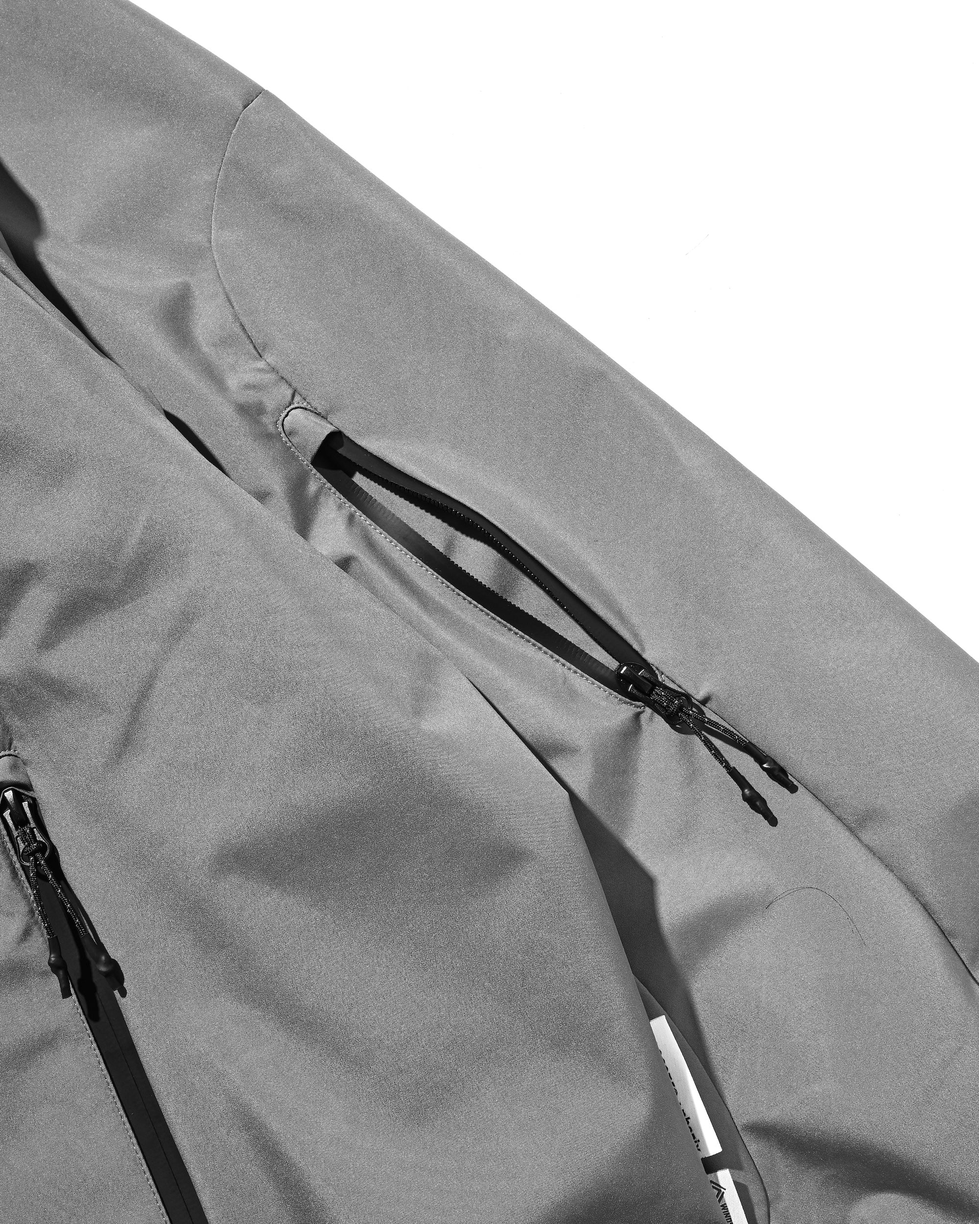+phenix WINDSTOPPER® by GORE-TEX LABS CITY MOUNTAIN JACKET (CHARCOAL GRAY)