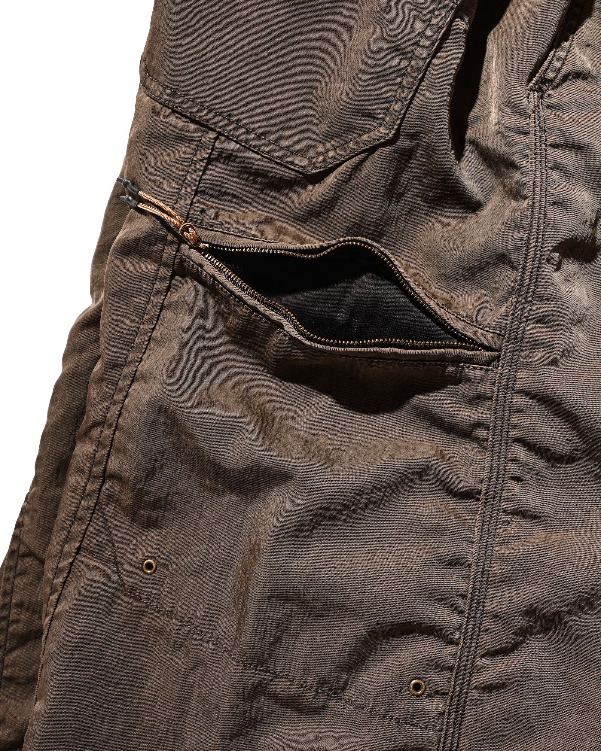 【2.7 SAT 20:00- IN STOCK】FADED FINISH NYLON CITY TWISTED WORKER PANTS (FADE BROWN)