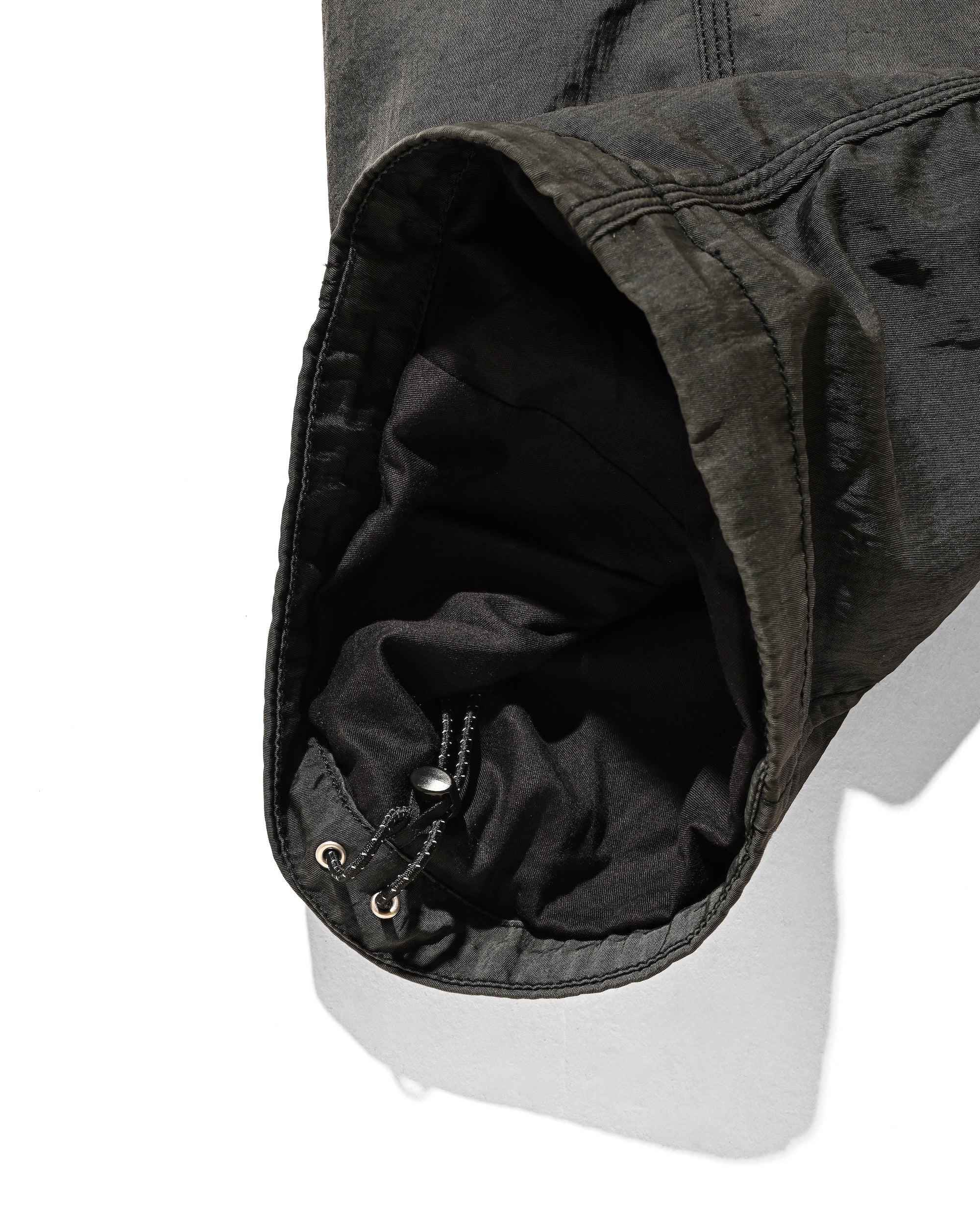 【2.7 SAT 20:00- IN STOCK】FADED FINISH NYLON CITY TWISTED WORKER PANTS (FADE BLACK)