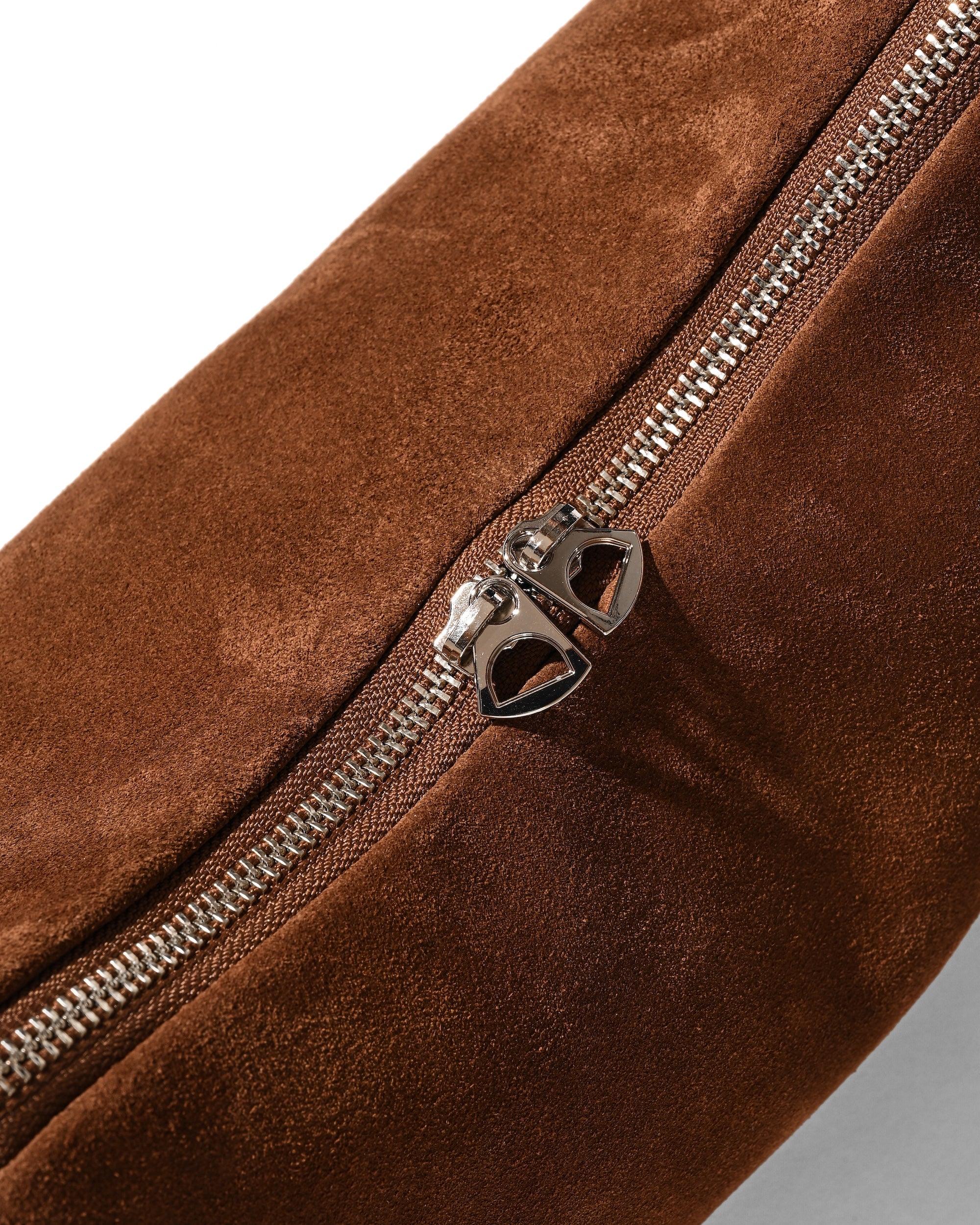 SUEDE DAYOFF BAG MINI (BROWN)