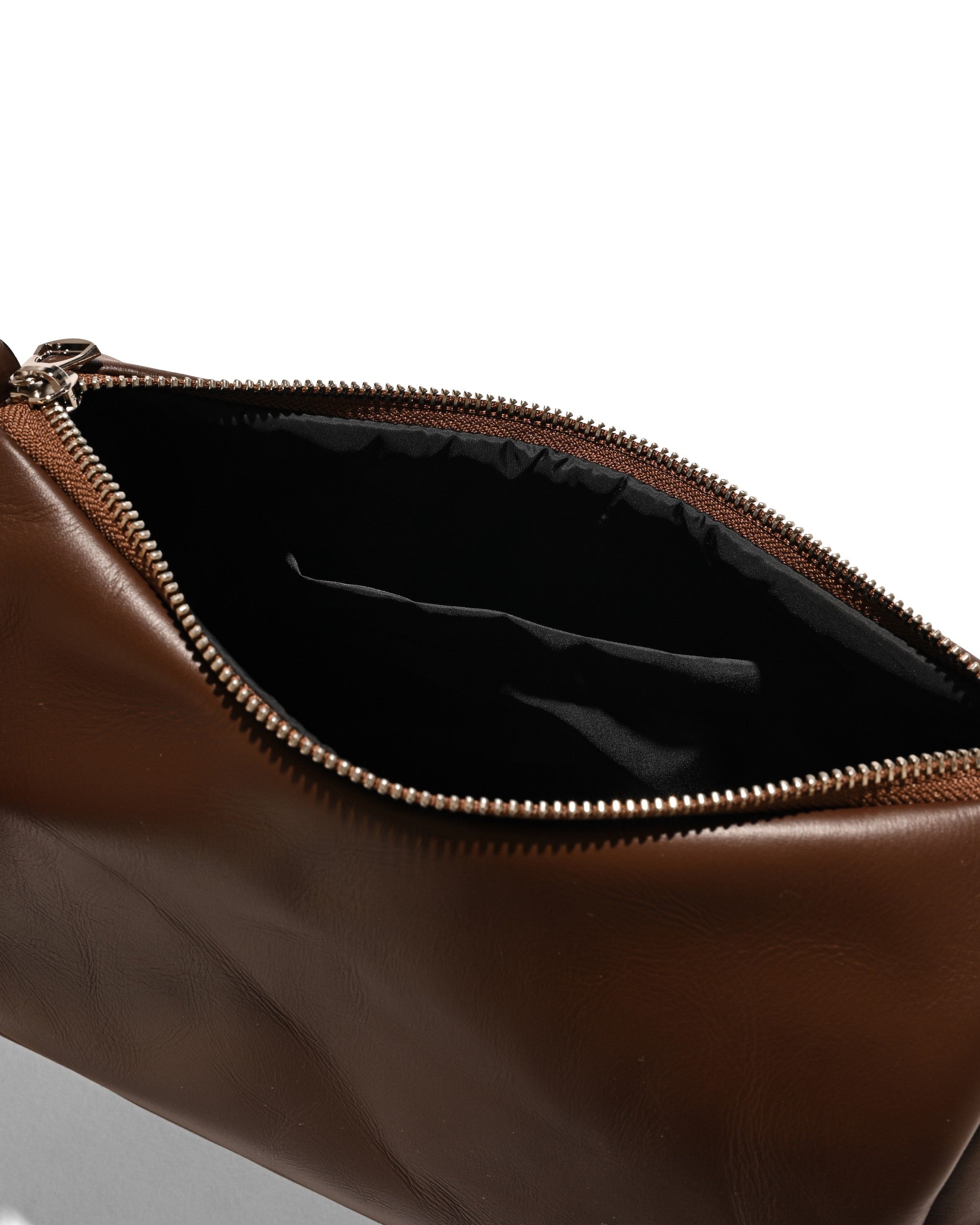 LEATHER DAYOFF BAG MINI (BROWN)