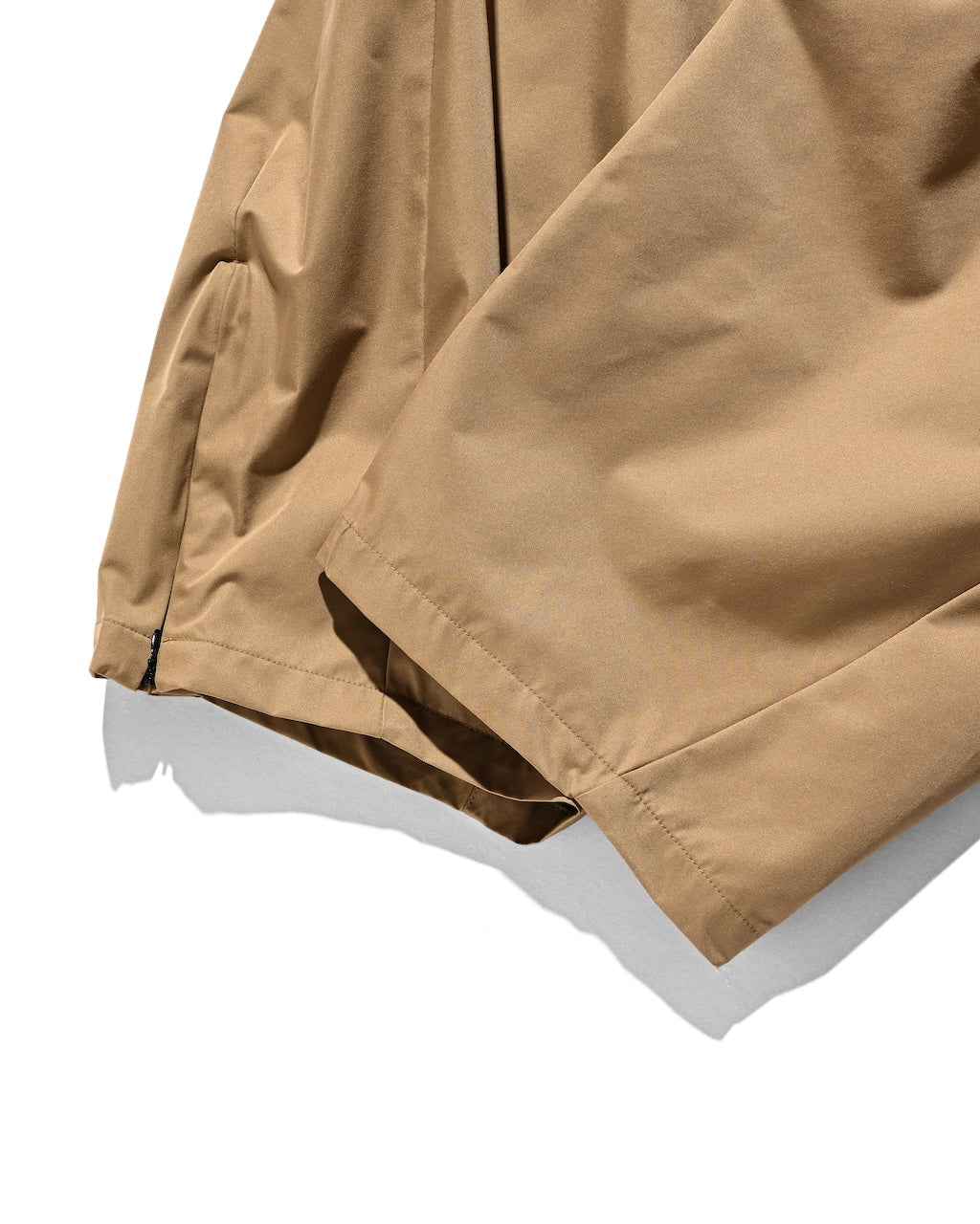 【9.2 WED 20:00- IN STOCK】+phenix WINDSTOPPER® by GORE-TEX LABS TWILL CITY BARREL LEG PANTS (CAMEL BEIGE)