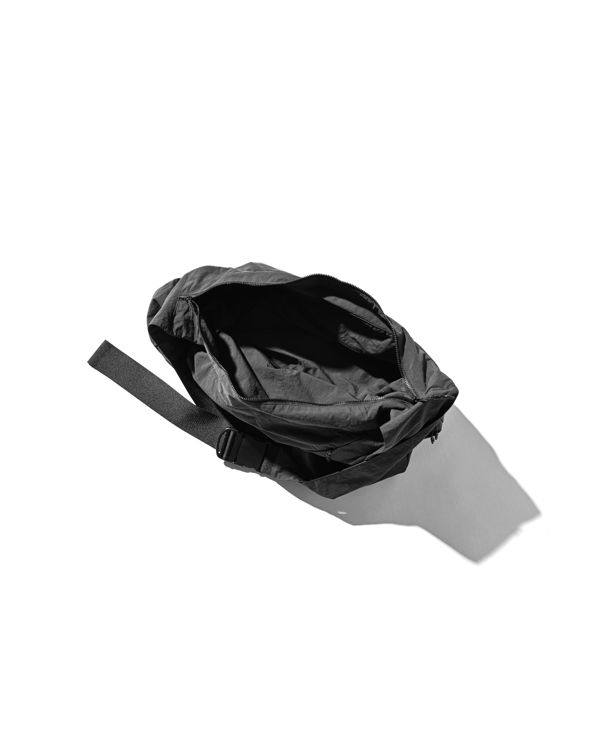 ACTIVE CITY FUTURE BAG LARGE (GRAY)