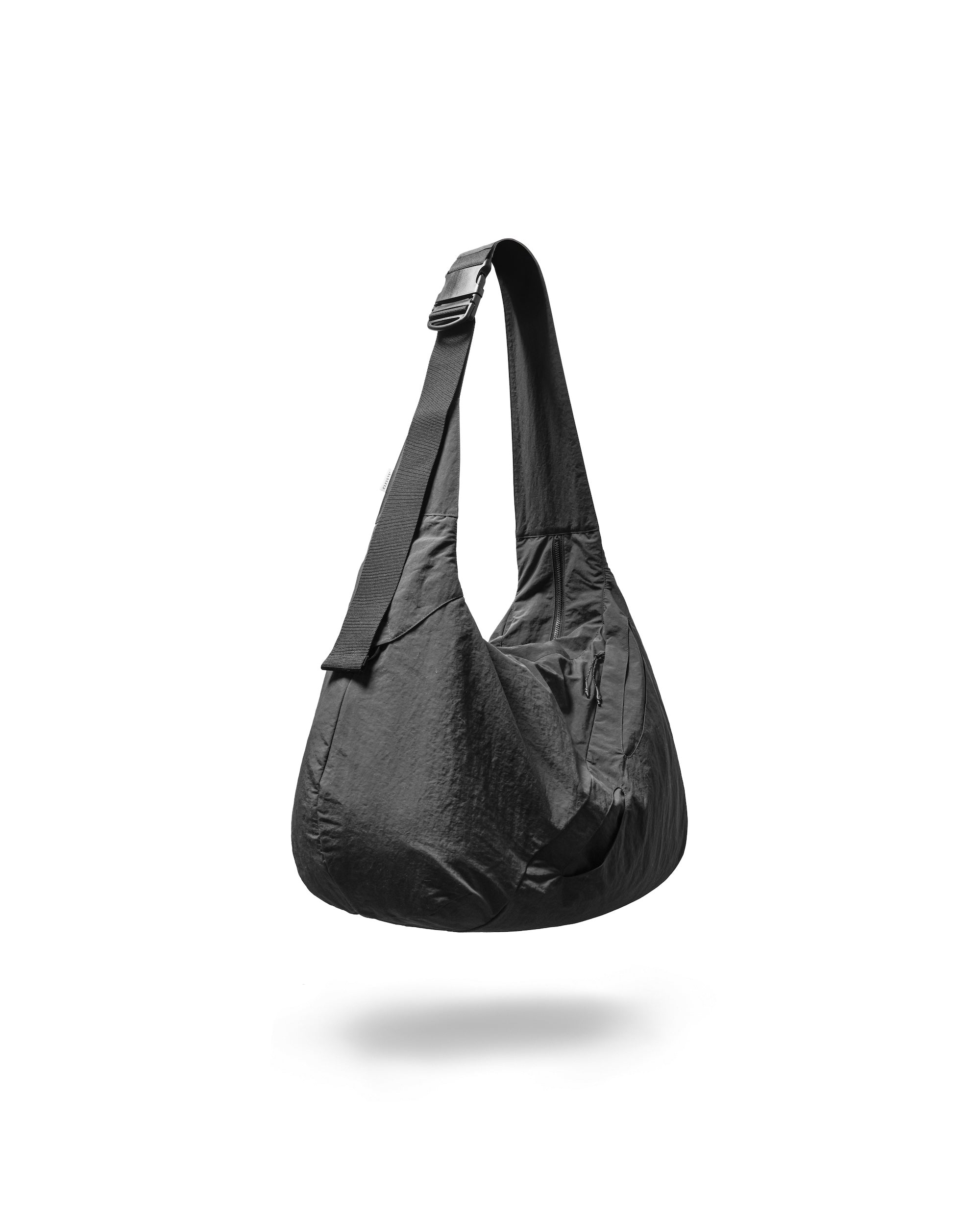【7.16 WED 20:00- IN STOCK】ACTIVE CITY FUTURE BAG LARGE (GRAY)