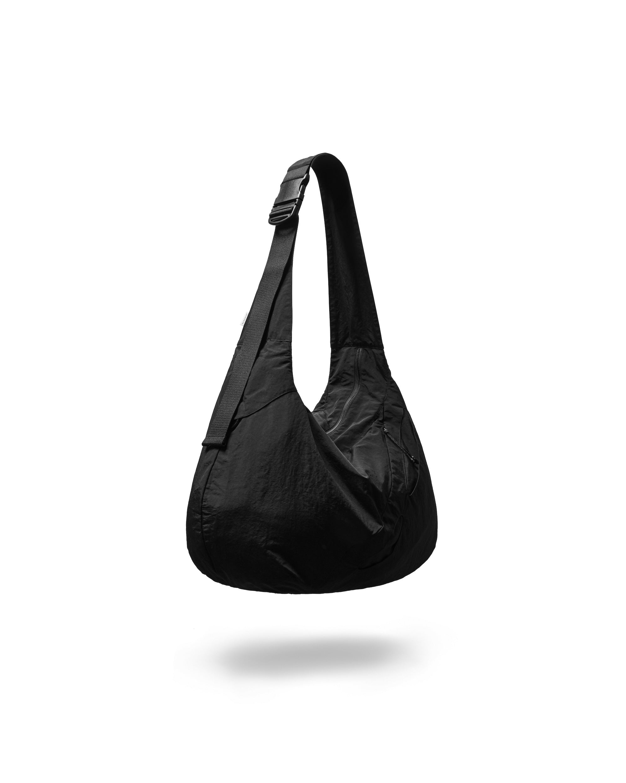【7.16 WED 20:00- IN STOCK】ACTIVE CITY FUTURE BAG LARGE (BLACK)