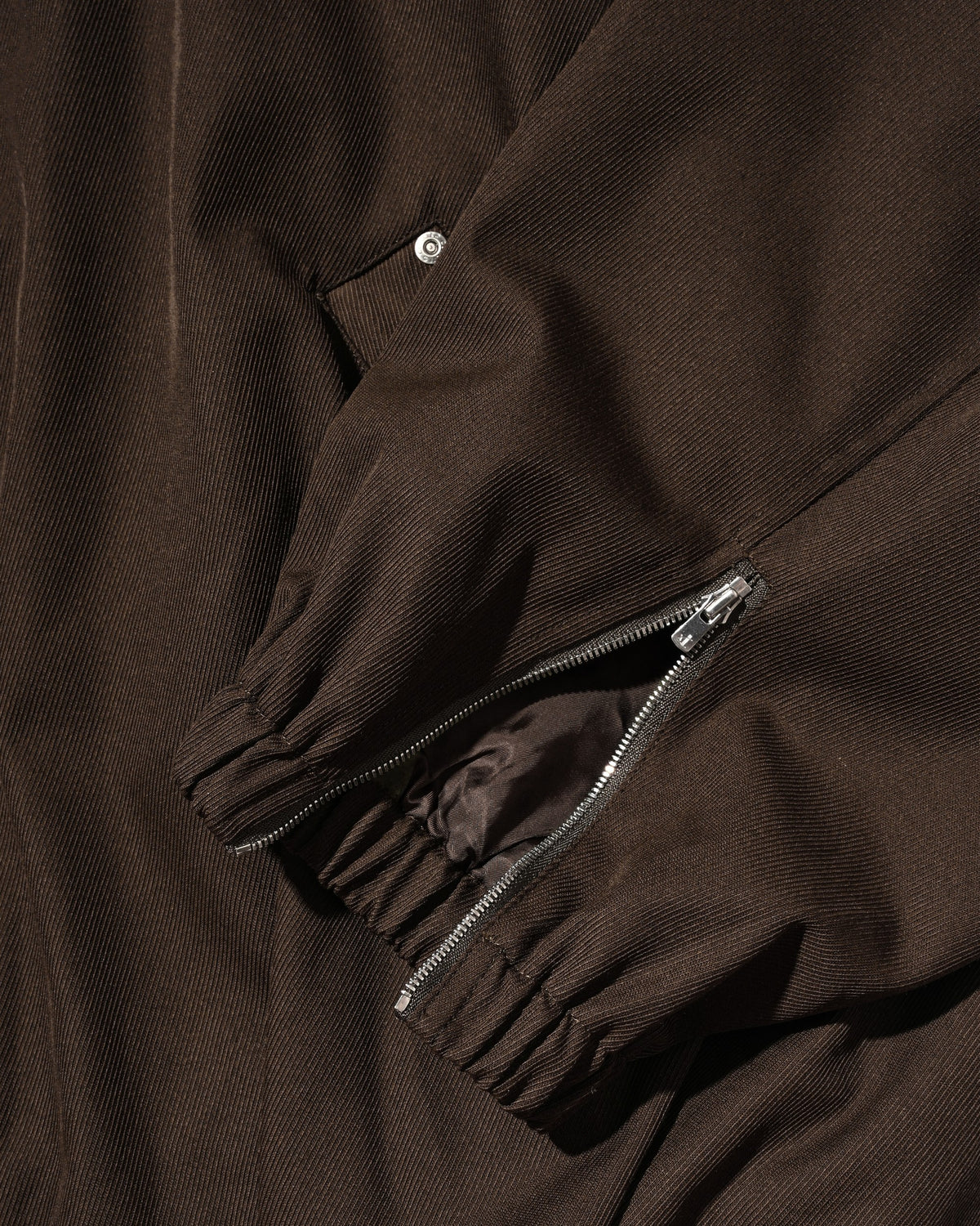 【10.7 WED 20:00- IN STOCK】 WOOL KERSEY CITY UTILITY BALLOON JACKET (BROWN)