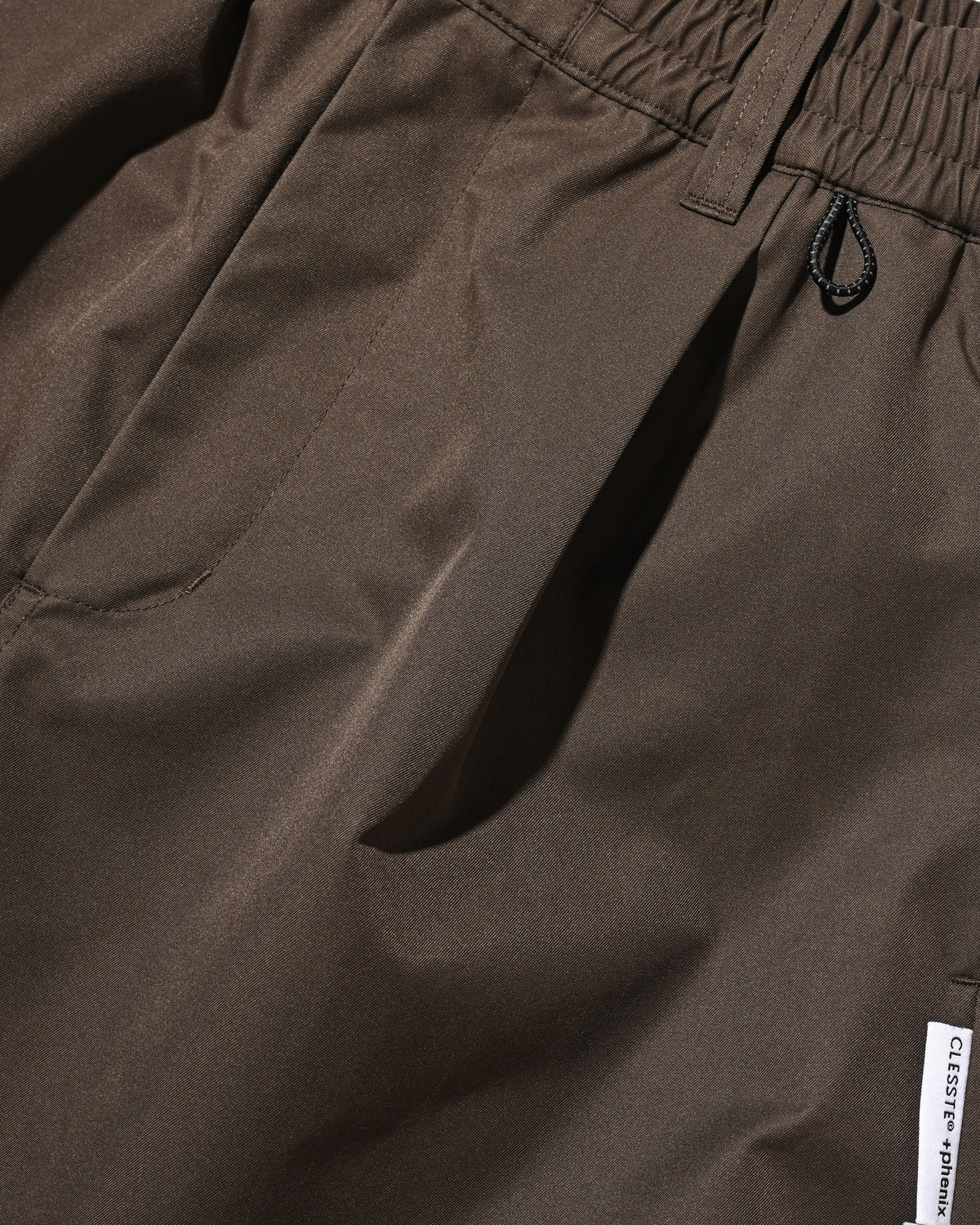 【10.17 SAT 20:00- IN STOCK】 +phenix WINDSTOPPER® by GORE-TEX LABS TWILL CITY BARREL LEG PANTS (URBAN BROWN)