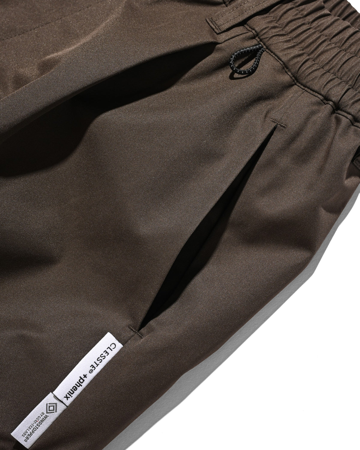 【10.17 SAT 20:00- IN STOCK】 +phenix WINDSTOPPER® by GORE-TEX LABS TWILL CITY BARREL LEG PANTS (URBAN BROWN)