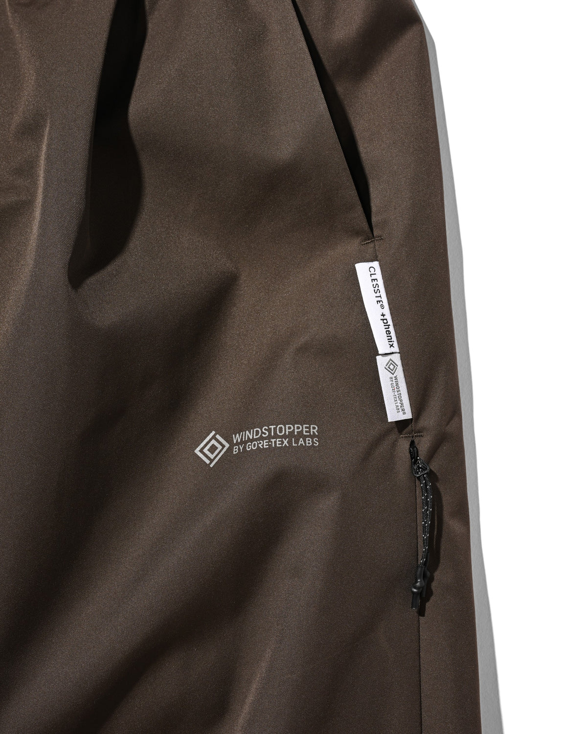 【10.17 SAT 20:00- IN STOCK】 +phenix WINDSTOPPER® by GORE-TEX LABS TWILL CITY BARREL LEG PANTS (URBAN BROWN)