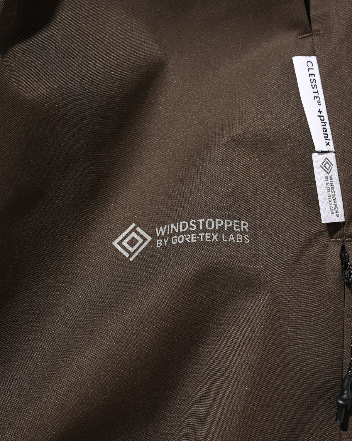 【10.17 SAT 20:00- IN STOCK】 +phenix WINDSTOPPER® by GORE-TEX LABS TWILL CITY BARREL LEG PANTS (URBAN BROWN)