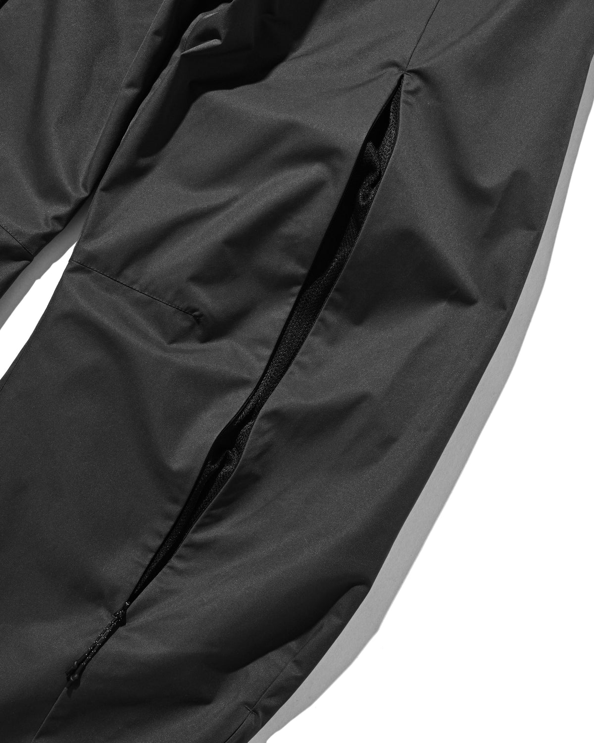 【10.17 SAT 20:00- IN STOCK】 +phenix WINDSTOPPER® by GORE-TEX LABS TWILL CITY BARREL LEG PANTS (SHADOW GRAY)