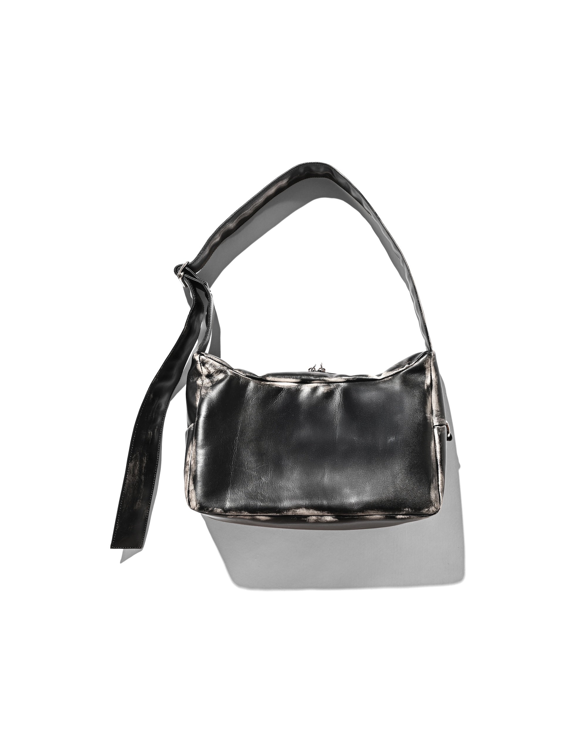 【10.4 SAT 20:00- IN STOCK】VINTAGE LEATHER HOLIDAY BAG (BLACK)