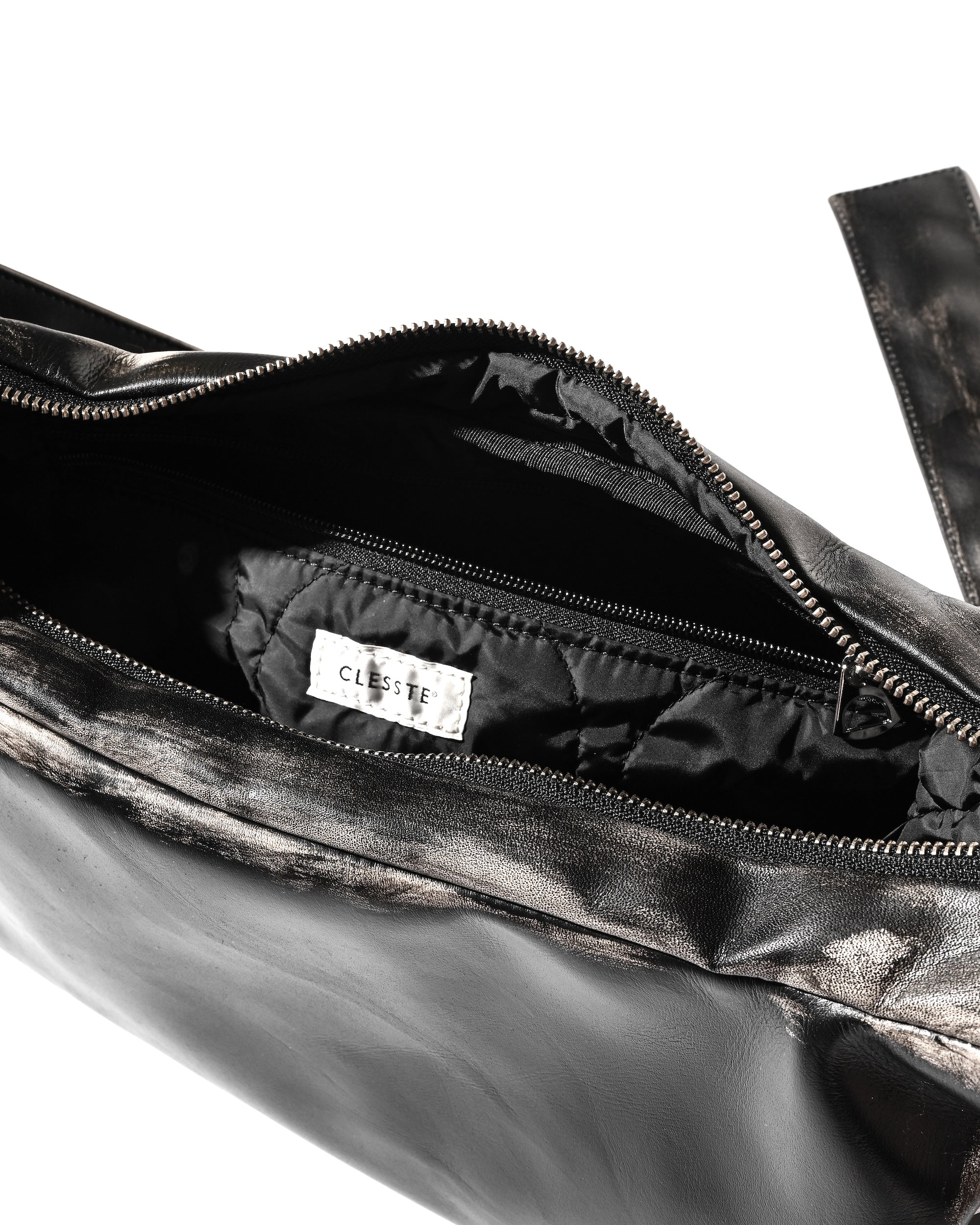【10.4 SAT 20:00- IN STOCK】VINTAGE LEATHER HOLIDAY BAG (BLACK)