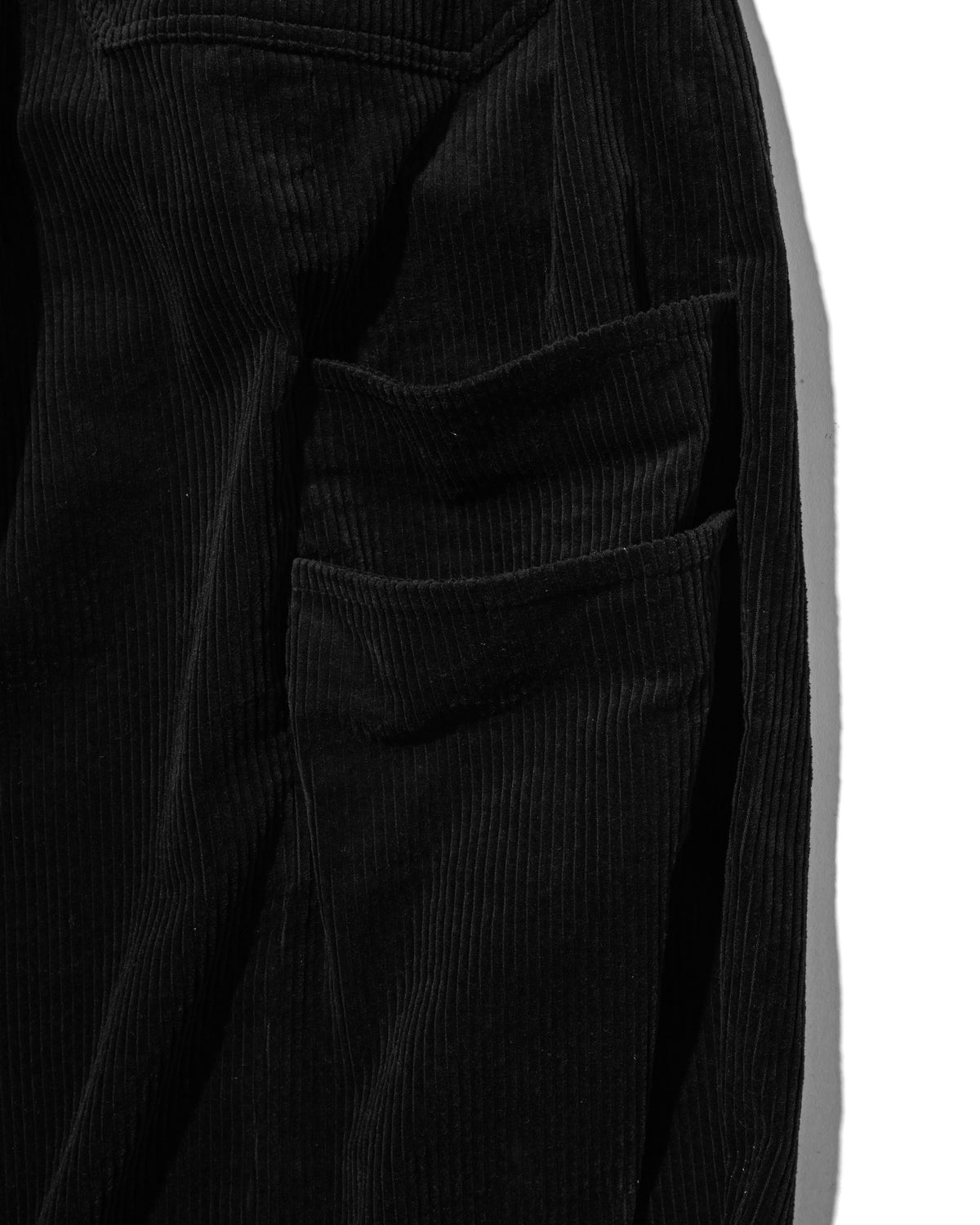 【10.21 WED 20:00- IN STOCK】 CORDUROY CITY MASSIVE UTILITY PANTS (BLACK)