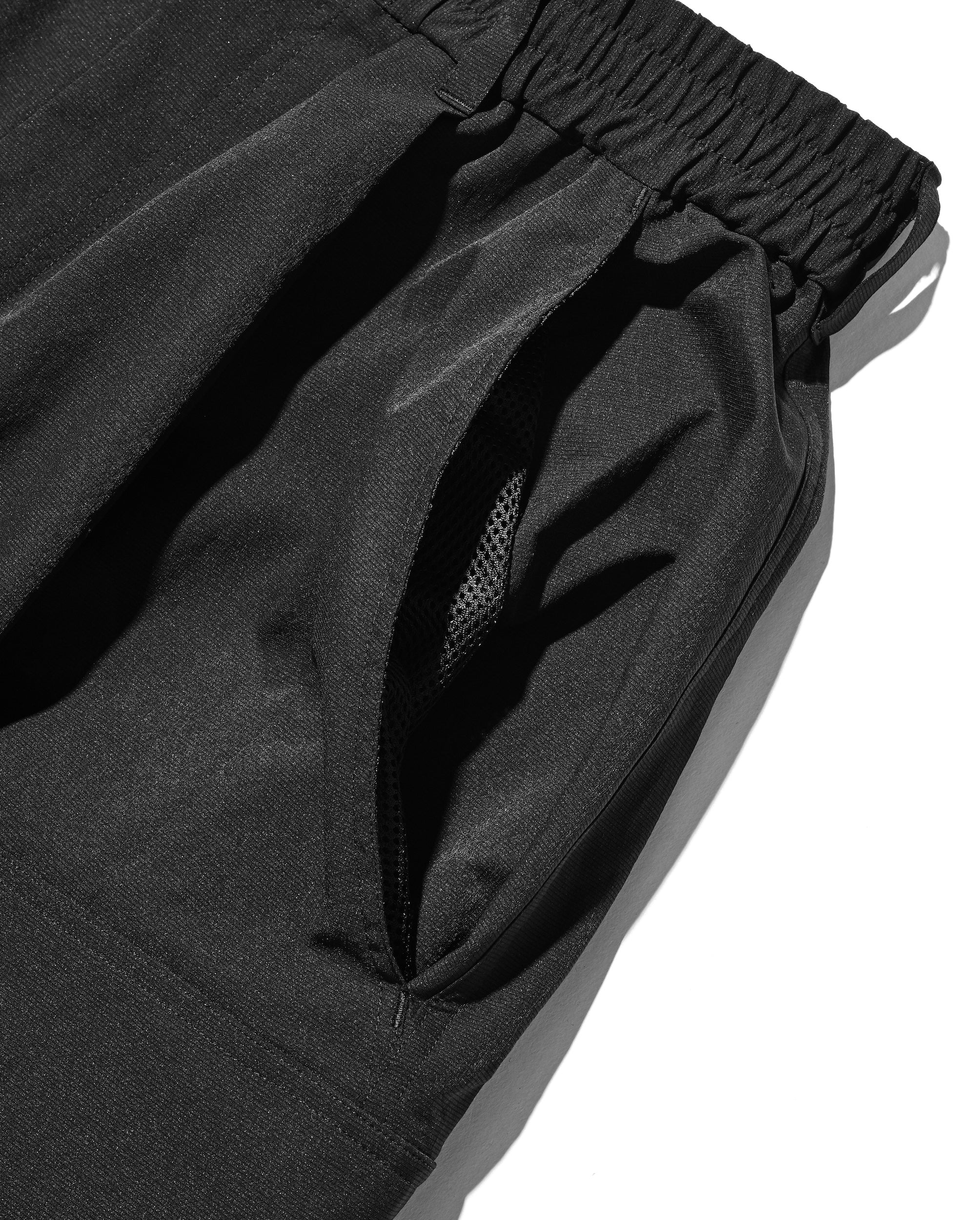 COOL DOTS®︎  MEGA POCKET BALLOON CARGO PANTS (BLACK)