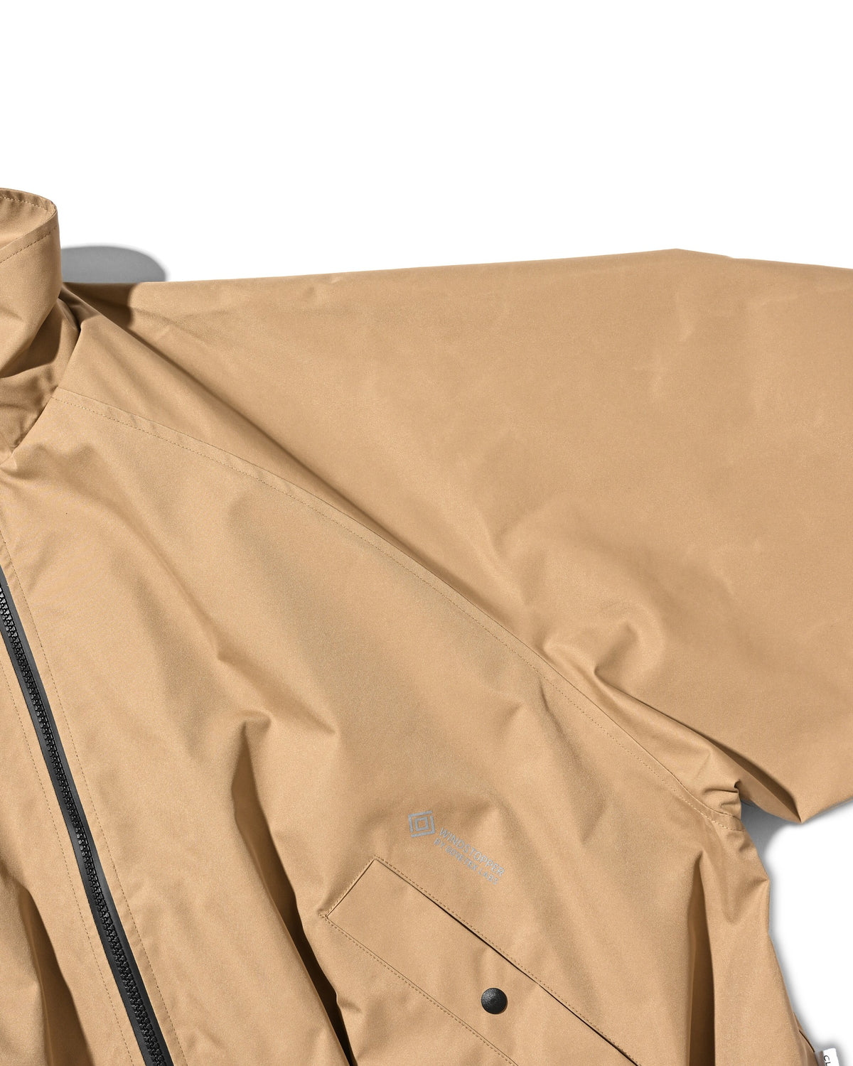 【10.17 SAT 20:00- IN STOCK】 +phenix WINDSTOPPER® by GORE-TEX LABS TWILL CITY STAND BALLOON UTILITY JACKET (CAMEL BEIGE)