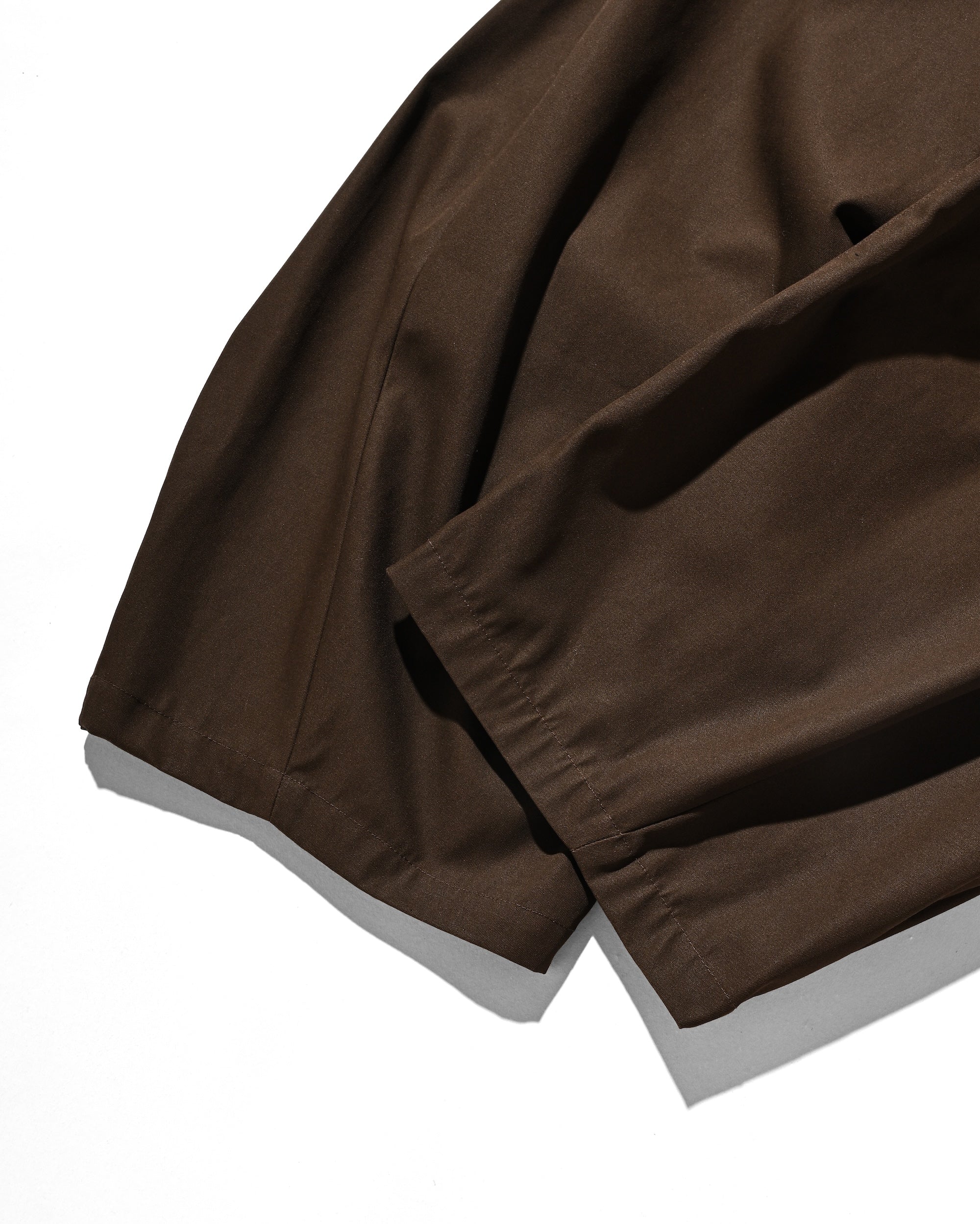 【9.10 WED 20:00- IN STOCK】BARREL LEG EASY PANTS (BROWN)
