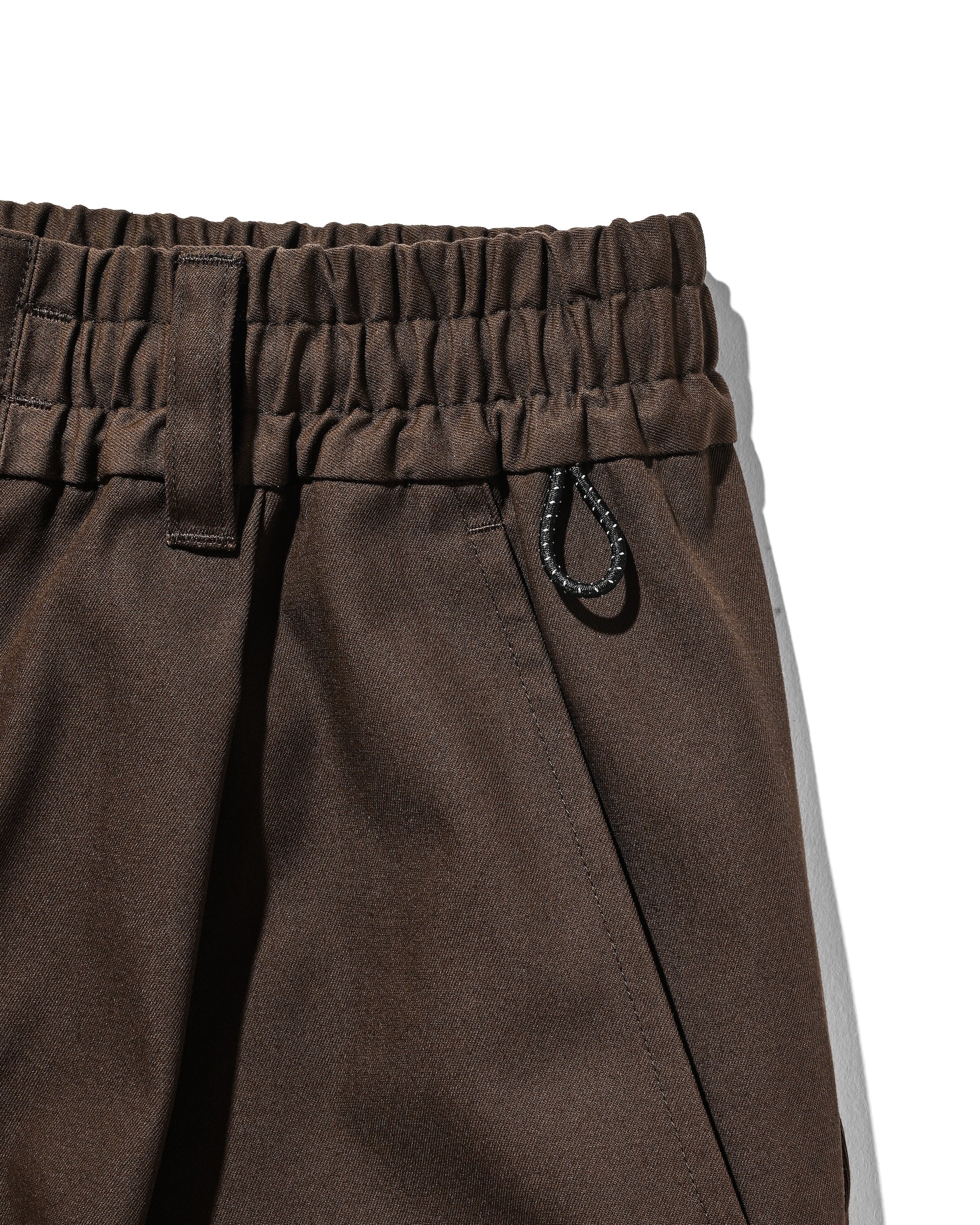 【8.23 SAT 20:00- IN STOCK】FUTURE MASSIVE TWISTED HALF PANTS (BROWN)