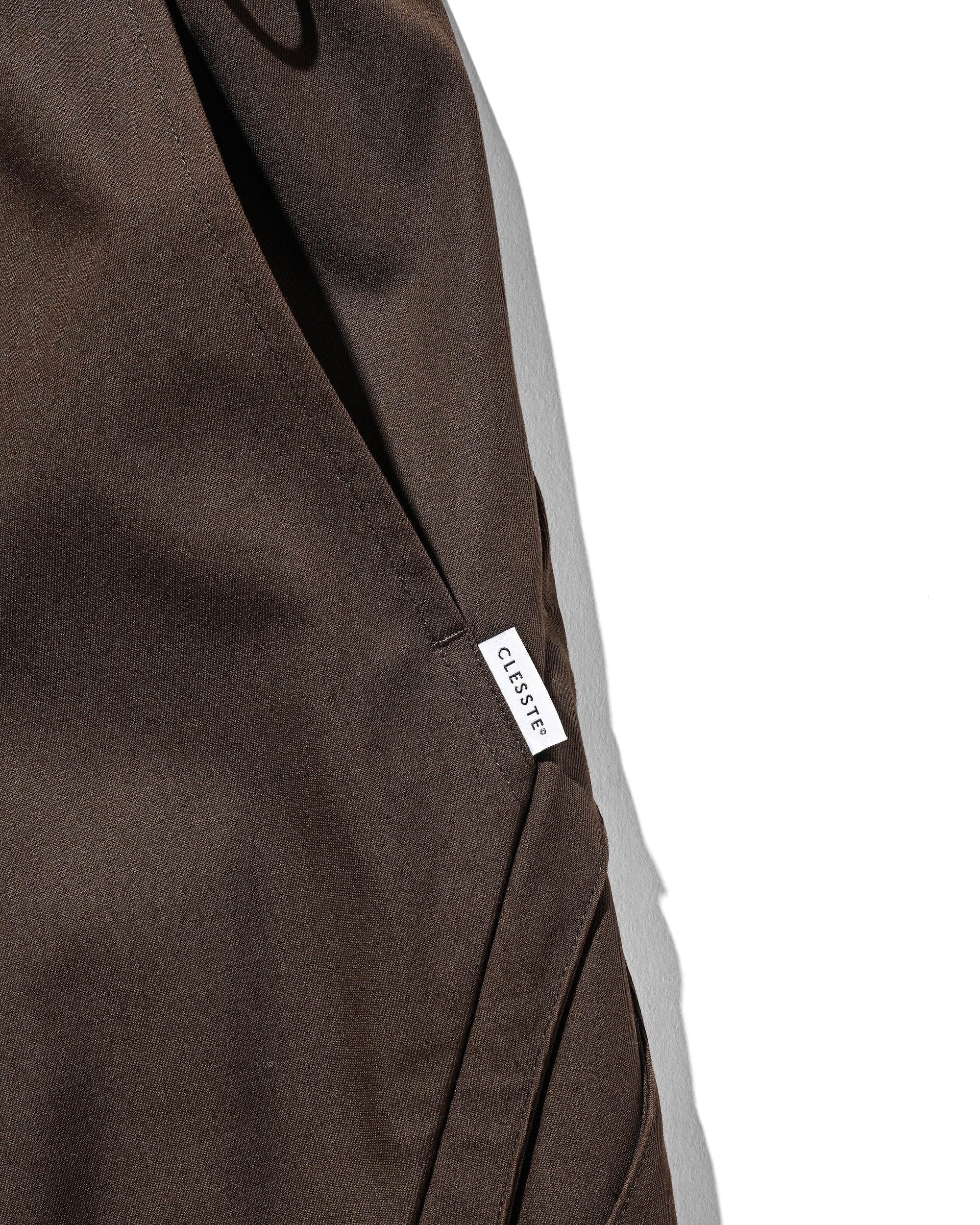 【8.23 SAT 20:00- IN STOCK】FUTURE MASSIVE TWISTED HALF PANTS (BROWN)