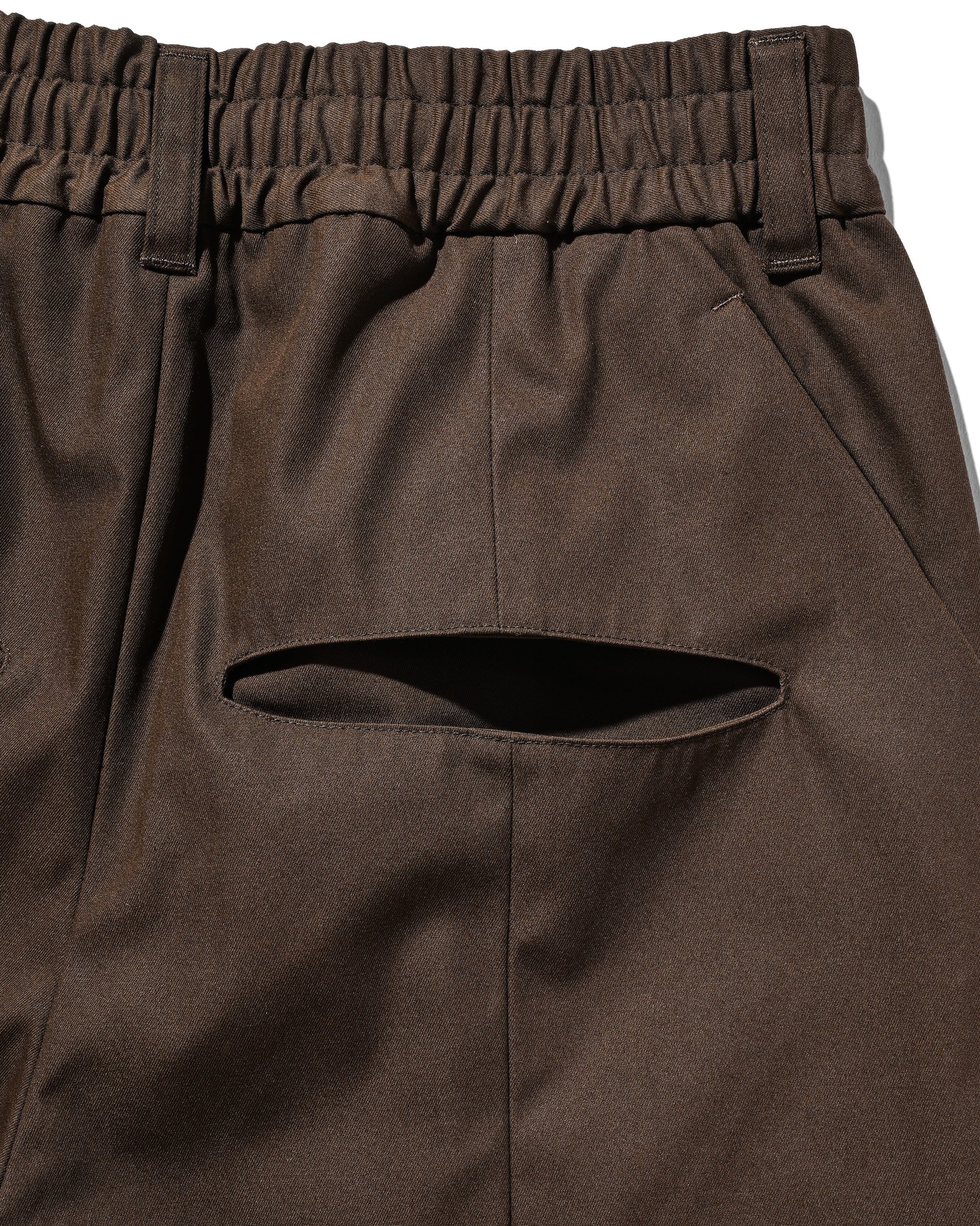 【8.23 SAT 20:00- IN STOCK】FUTURE MASSIVE TWISTED HALF PANTS (BROWN)