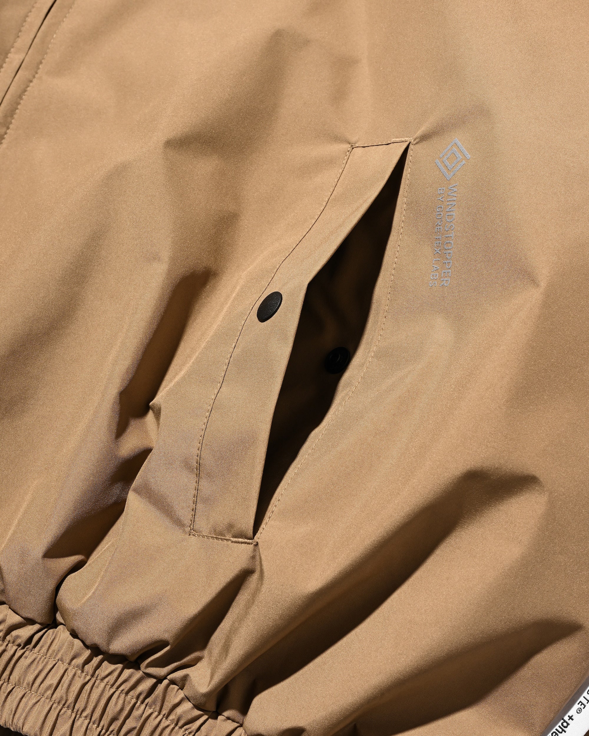 +phenix WINDSTOPPER® by GORE-TEX LABS ACTIVE CITY UTILITY JACKET (CAMEL BEIGE)