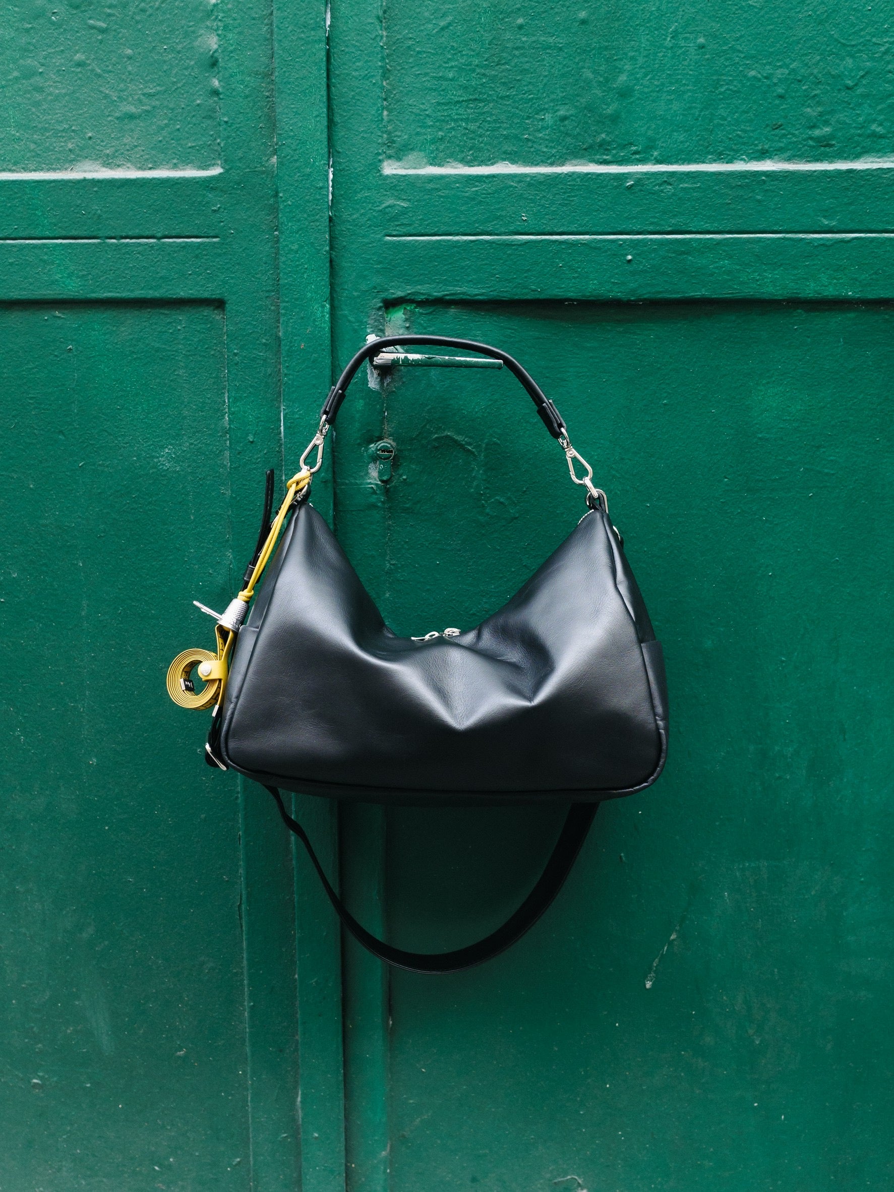 【7.29 WED 20:00- IN STOCK】LEATHER DAYOFF BAG (BLACK)