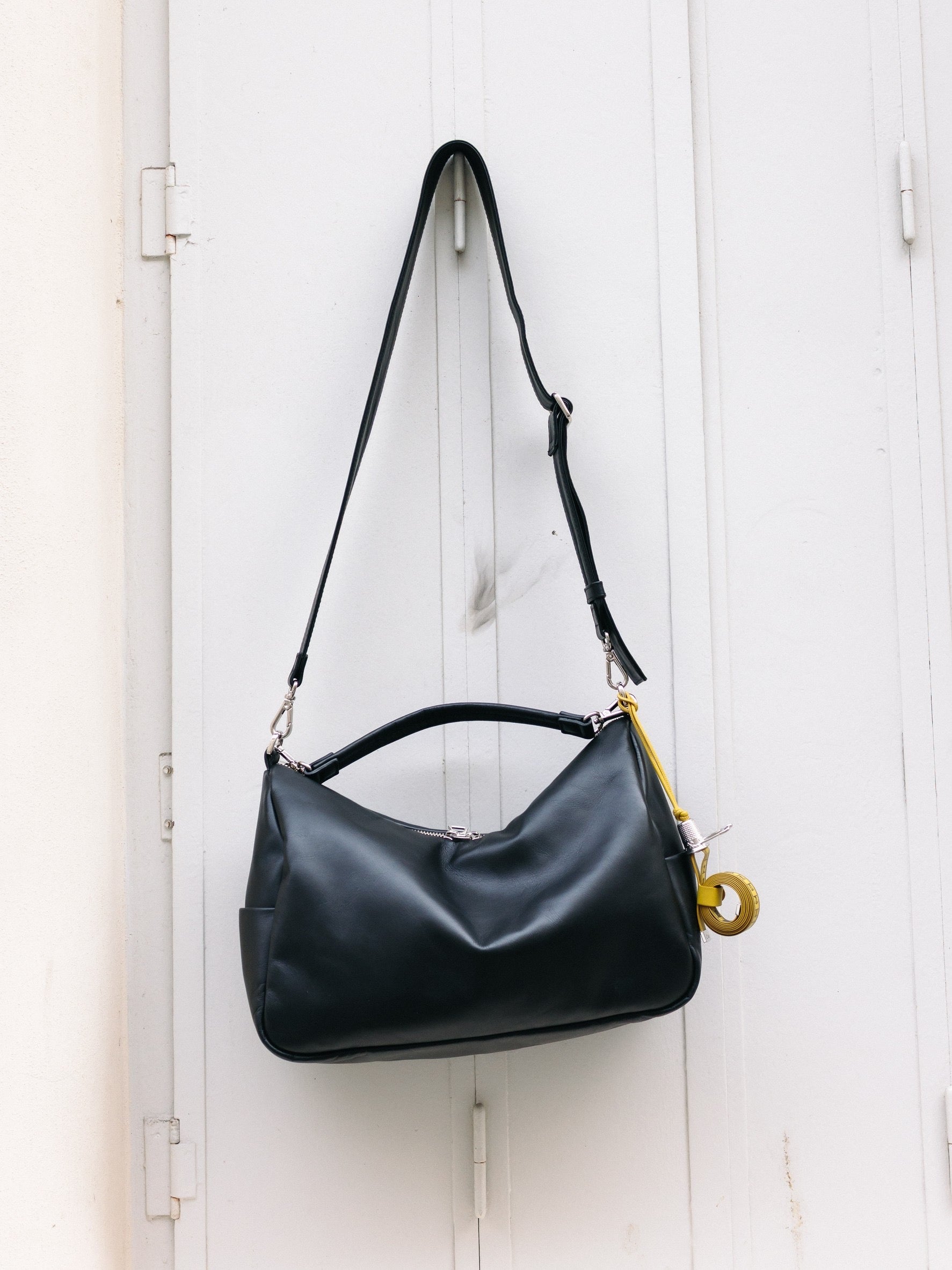 【7.29 WED 20:00- IN STOCK】LEATHER DAYOFF BAG (BLACK)
