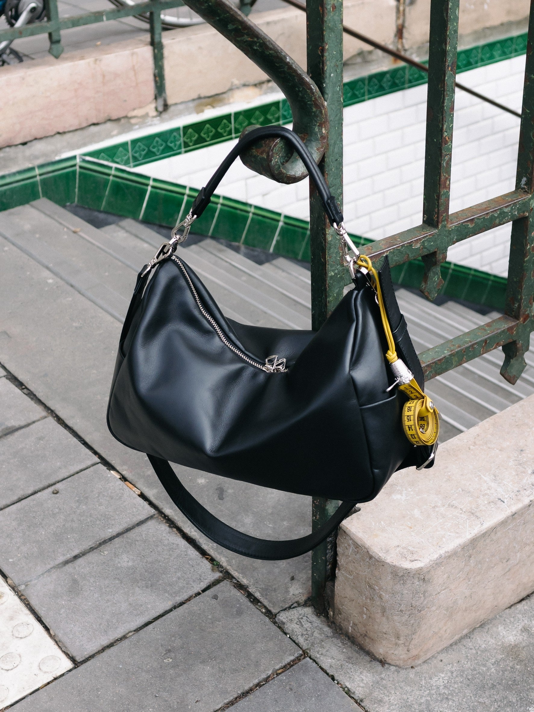 【7.29 WED 20:00- IN STOCK】LEATHER DAYOFF BAG (BLACK)