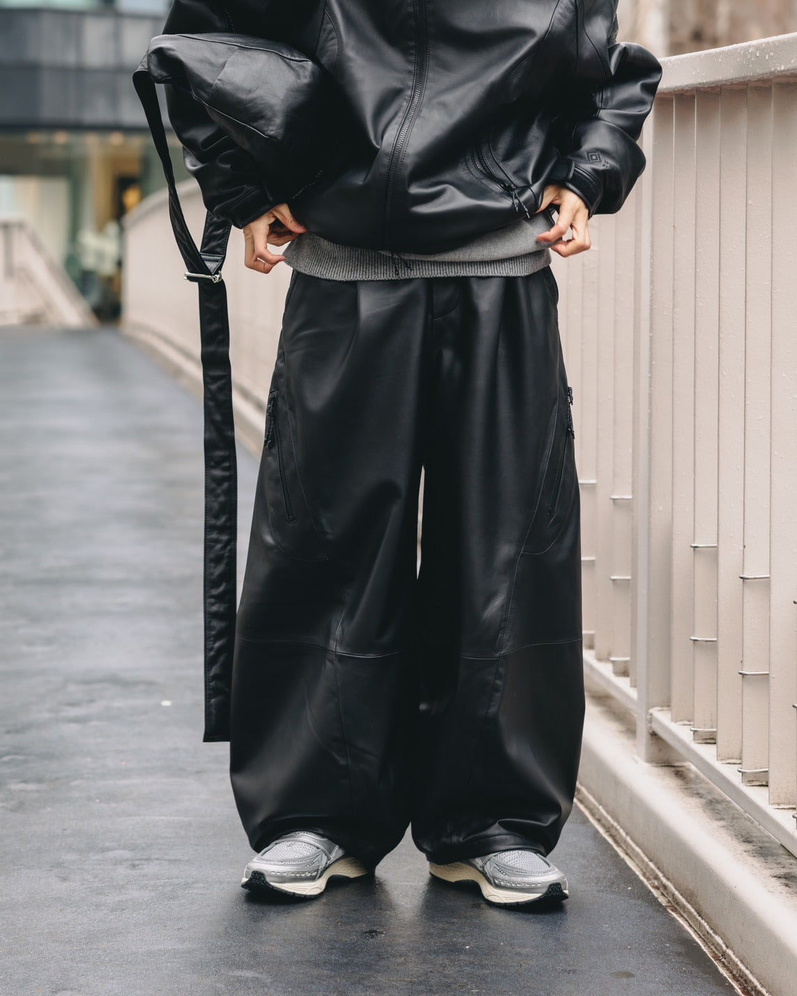 【2.5 WED 20:00- IN STOCK】+phenix WINDSTOPPER® by GORE-TEX LABS LEATHER MASSIVE TWISTED PANTS