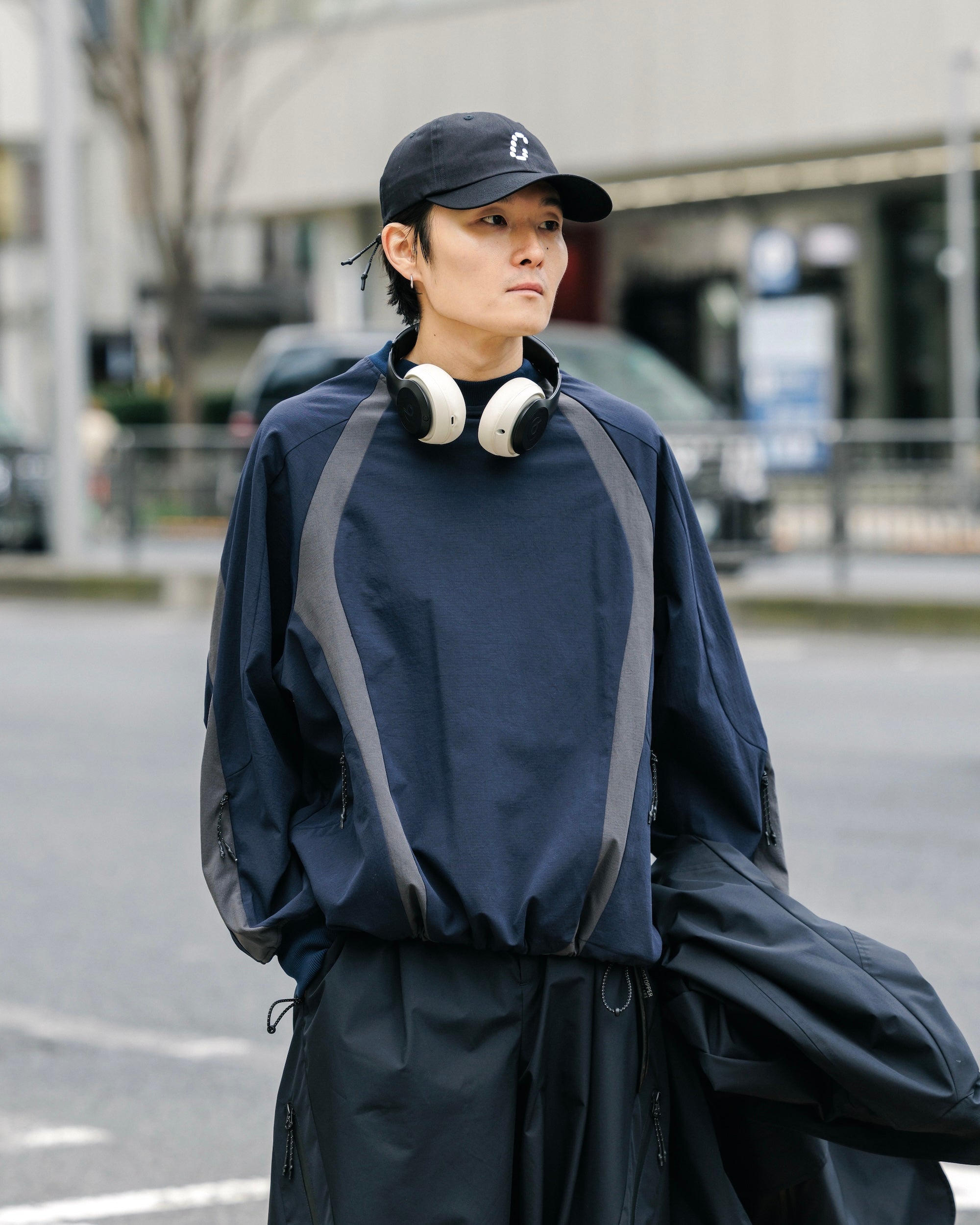 【5.3 SAT 20:00- IN STOCK】ACTIVE CITY PULLOVER (NAVY×CHARCOAL)