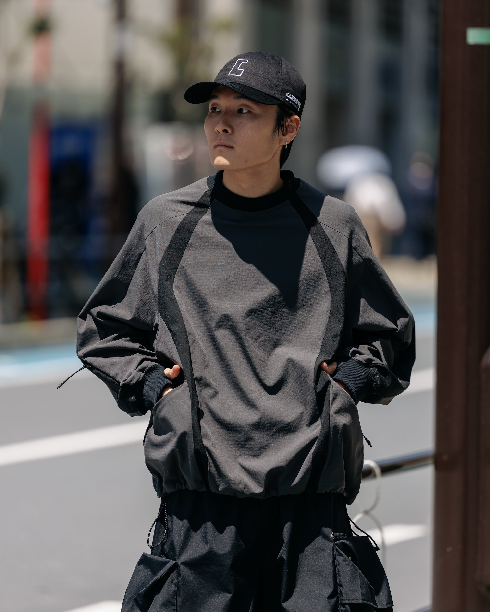 【5.3 SAT 20:00- IN STOCK】ACTIVE CITY PULLOVER (CHARCOAL×BLACK)